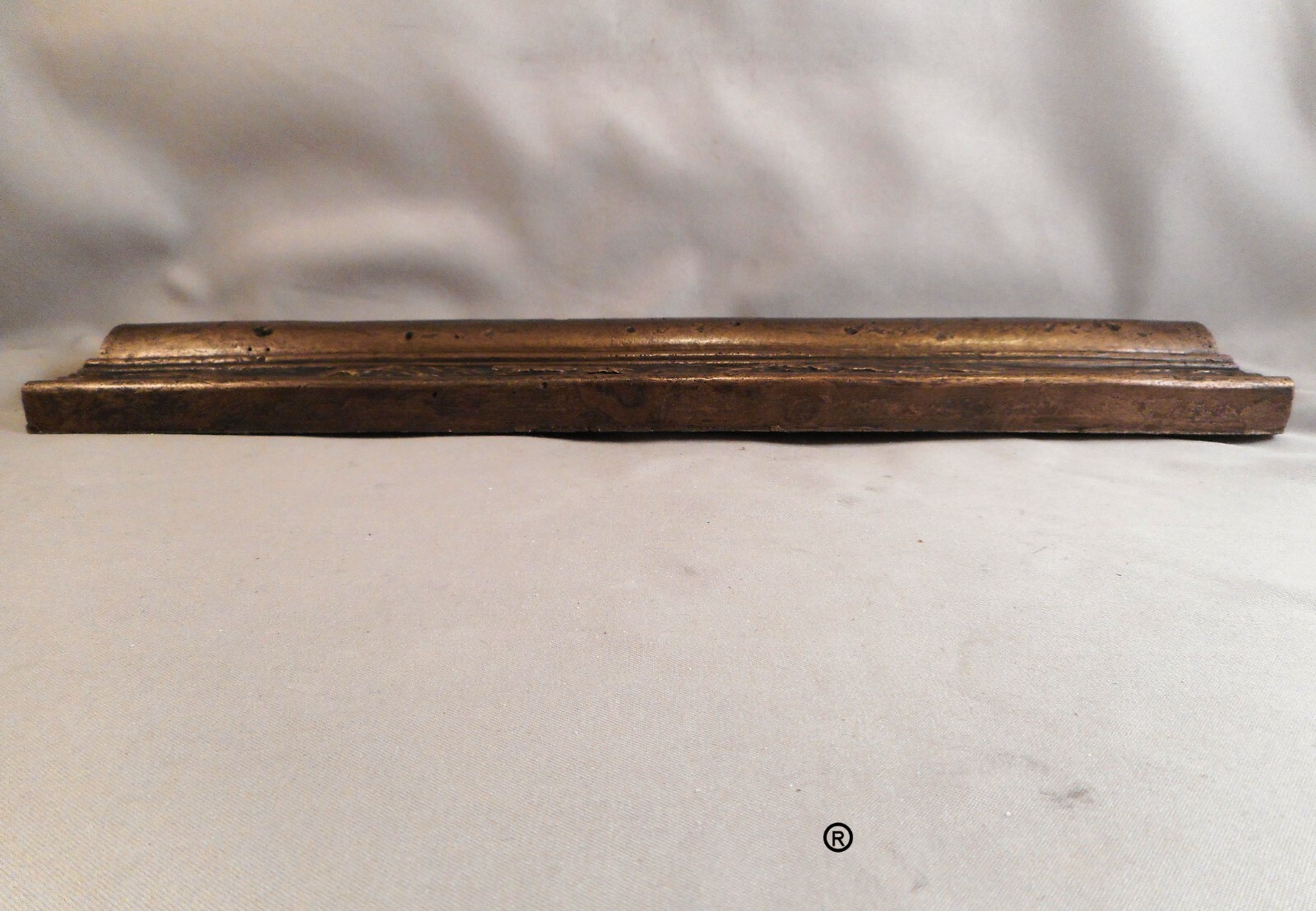 Antiqued Bronze Standard Chair Rail
