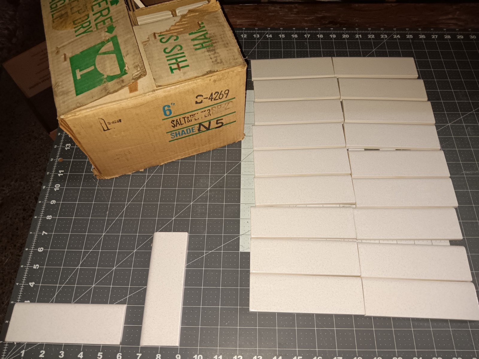 20 pieces Unused Antique Tile 2 x 6 Bullnose Trim SALT and PEPPER Kitchen Bath