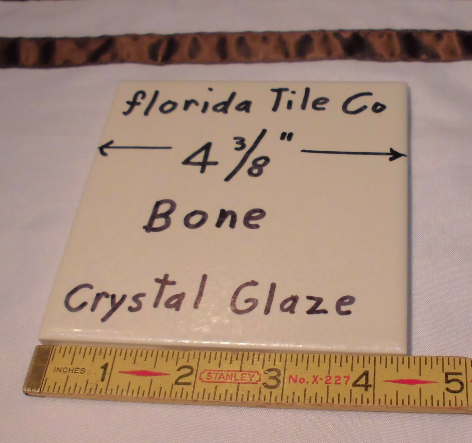 1 pc. *Bone* Ceramic Tiles 4-3/8″ Crystal Glazed by Florida Tile Co. (NOS) USA
