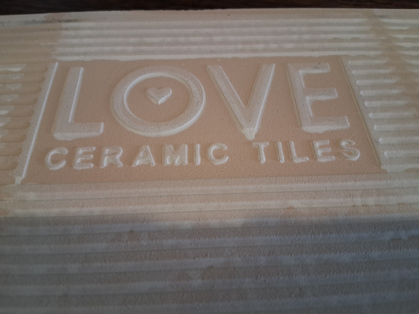 LOVE TILE TRAVERTINO BIANCO PATTERN MARBLE TILE 9″ x 18″, DESIGNED W/ CREAM