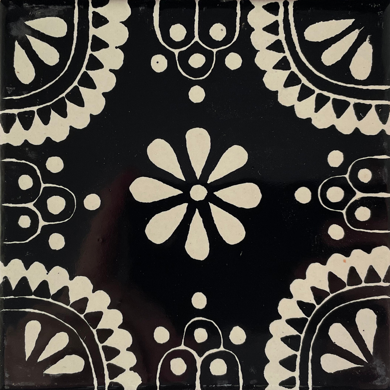 4.2 x 4.2 9pcs TalaMex White/Black Madrid Talavera Mexican Tile Backsplash