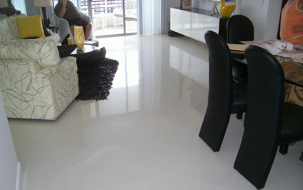 Off WHITE PORCELAIN small cut sample
