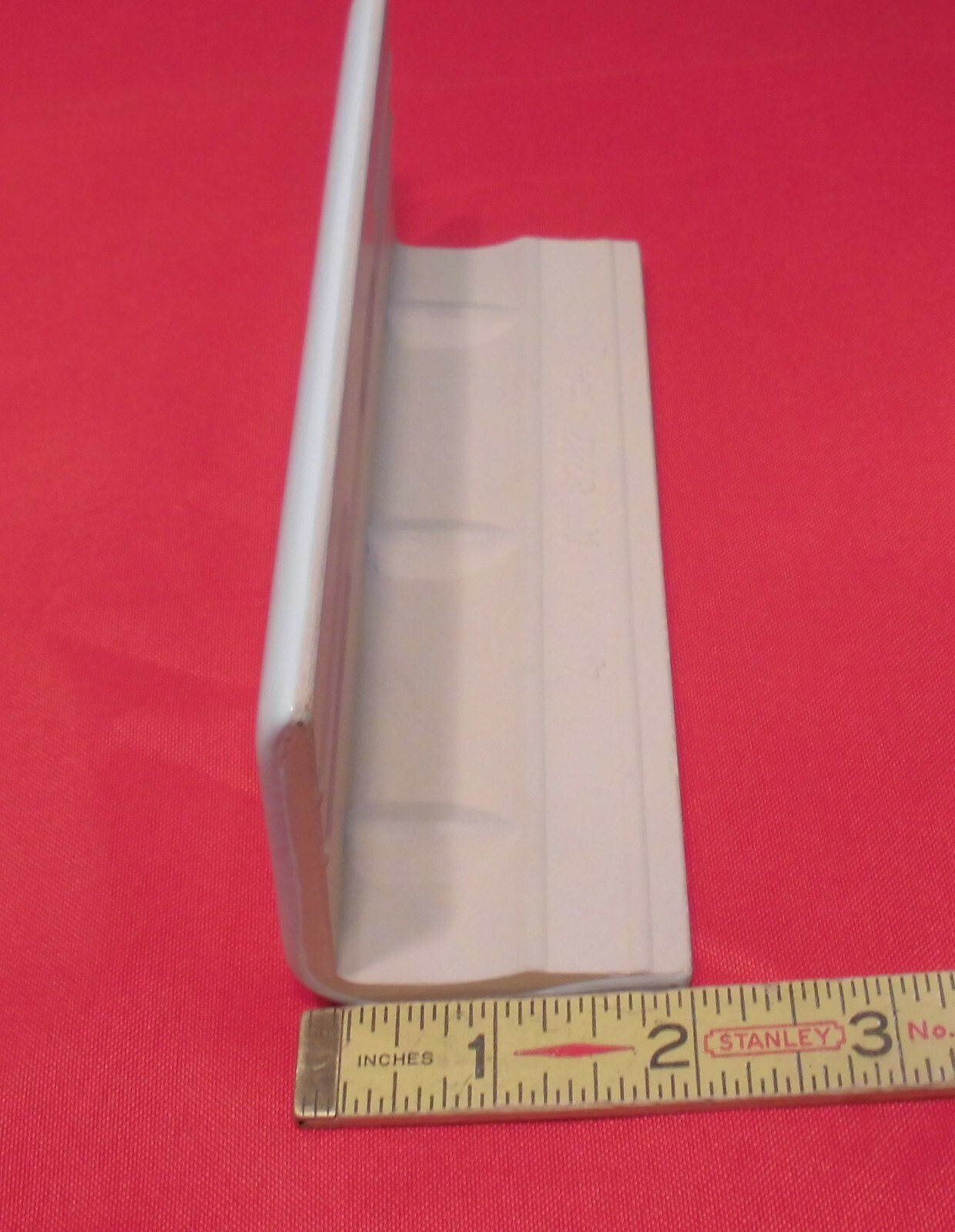 1 pc. “Brightest Gloss White” V Cap; Ceramic Trim Tile; Counter Top Edging: NEW