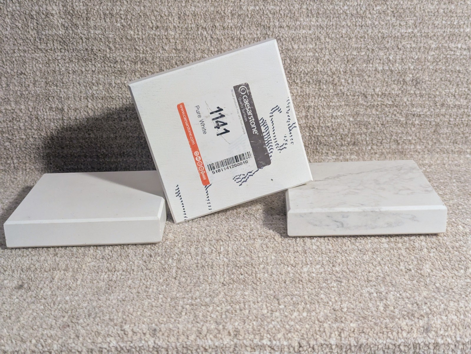 Caesarstone Quartz Stone Tile – Premium Countertop Sample for Creative Projects!