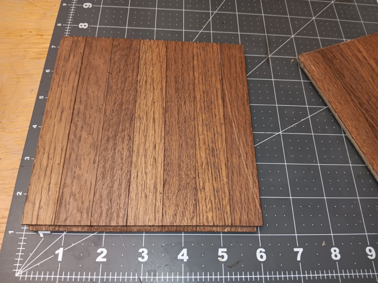 OAK RECLAIM PARQUET ( 4 pieces of 7 finger Bruce flooring ) = 1 SQ FT / Used