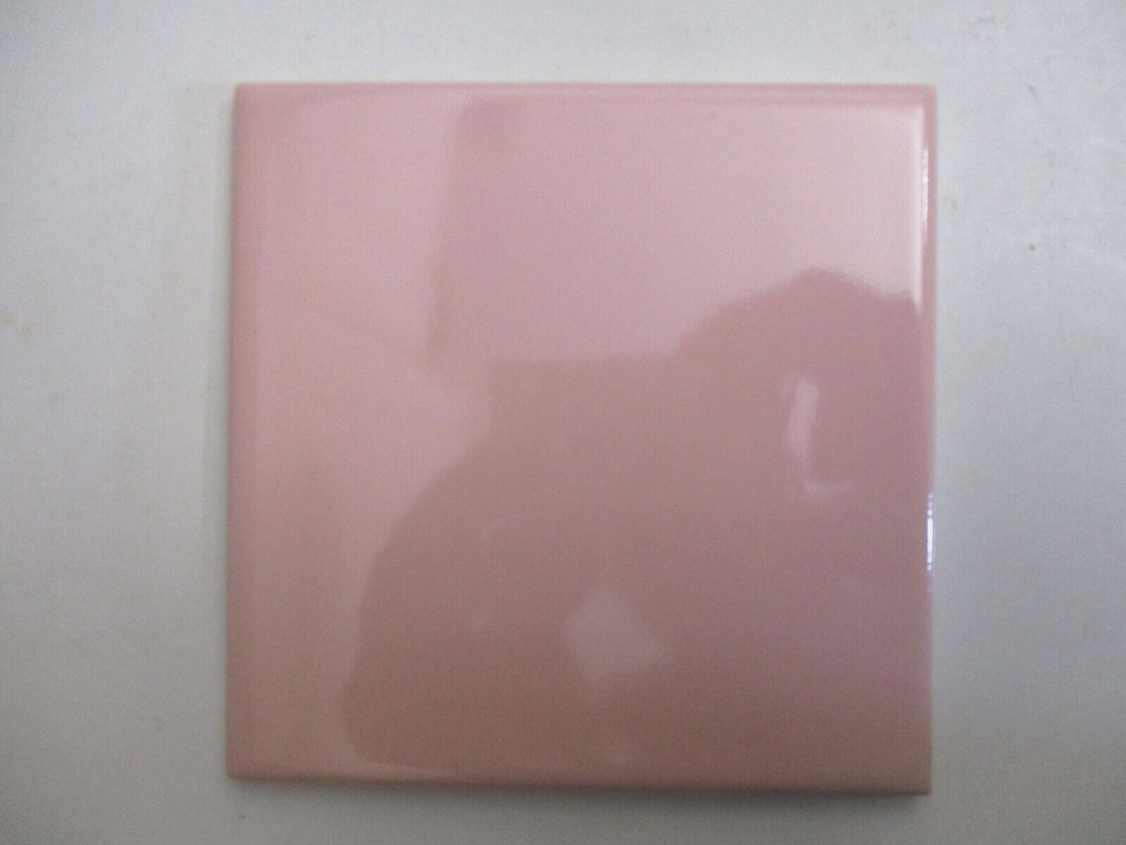 1 Wall Tile Atco USA 4-3/8″ Semi Gloss Pastel Rose Pink Ceramic 1950s Retro Vtg