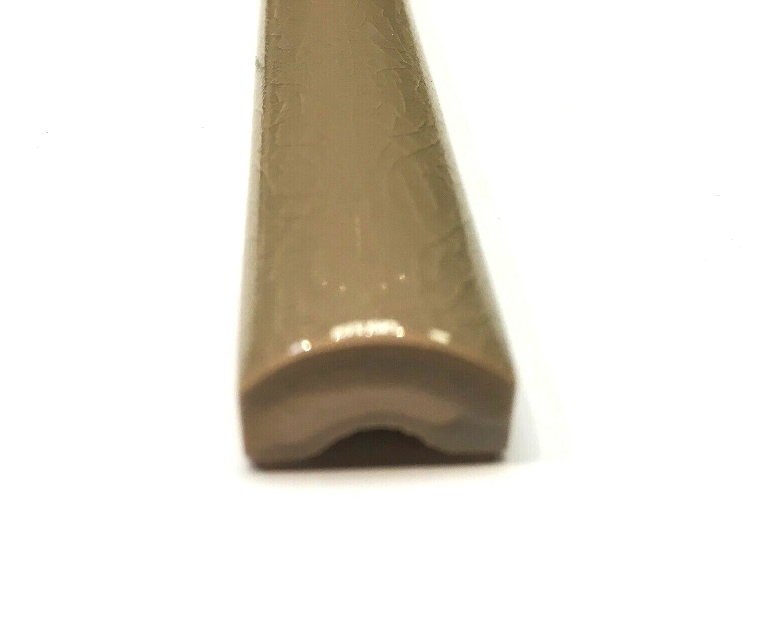 5/8×6 Light Brown Crackled Crackled Ceramic Trim Pencil Molding Tile Accent