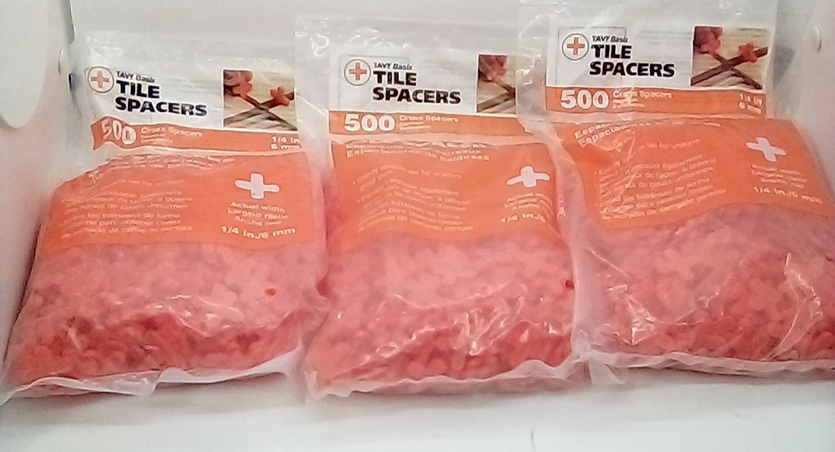 TAVY BASIX Lot of 3 Bags of Tile Spacers 1/4 inch/6mm 1,500 Pieces Total NWT
