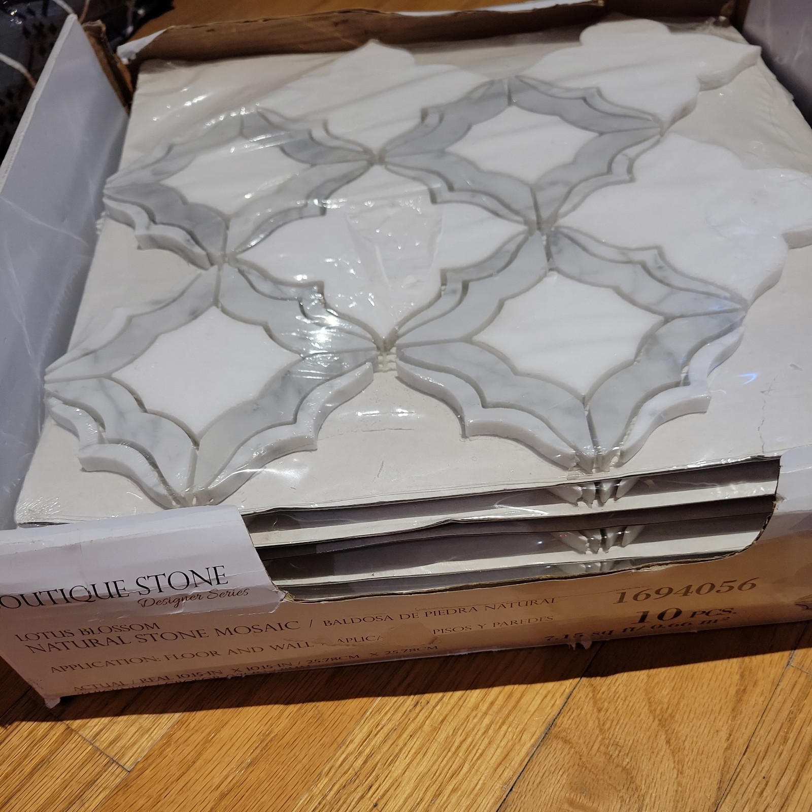 7 packs Boutique stone tiles White 10.15 in x 10.15 in natural stone tiles