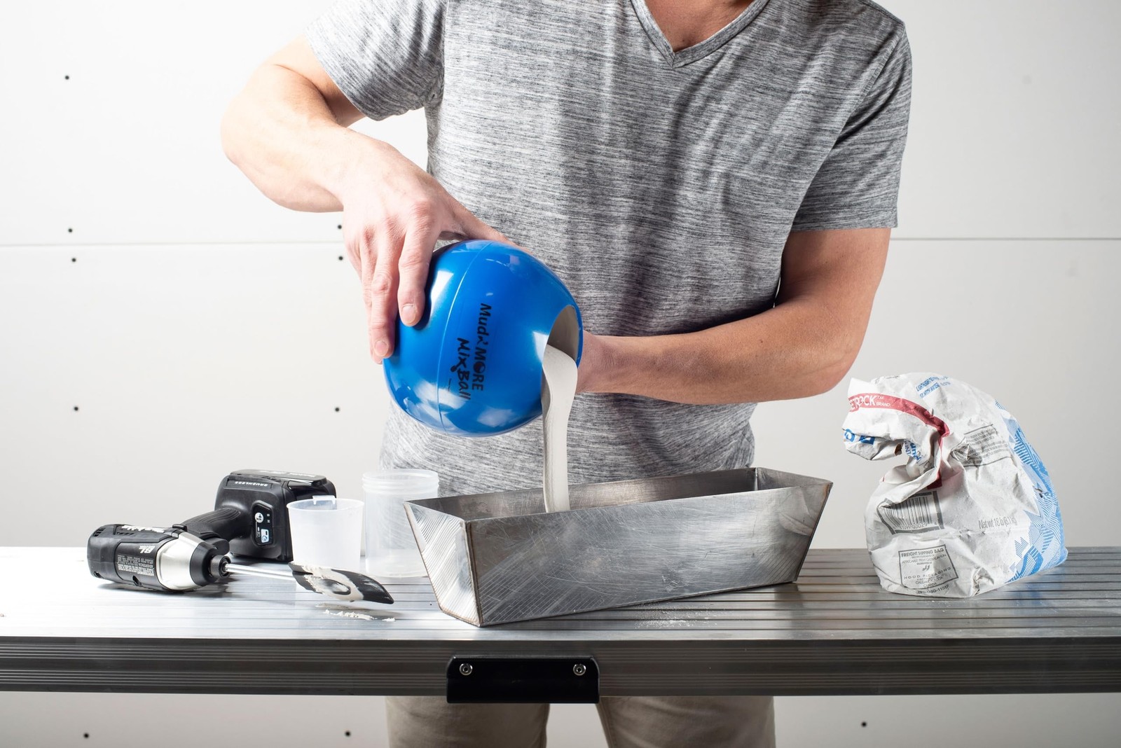Mud n’ More MixBall – Mixes Quick-Setting Drywall Mud, Paint, Grout,