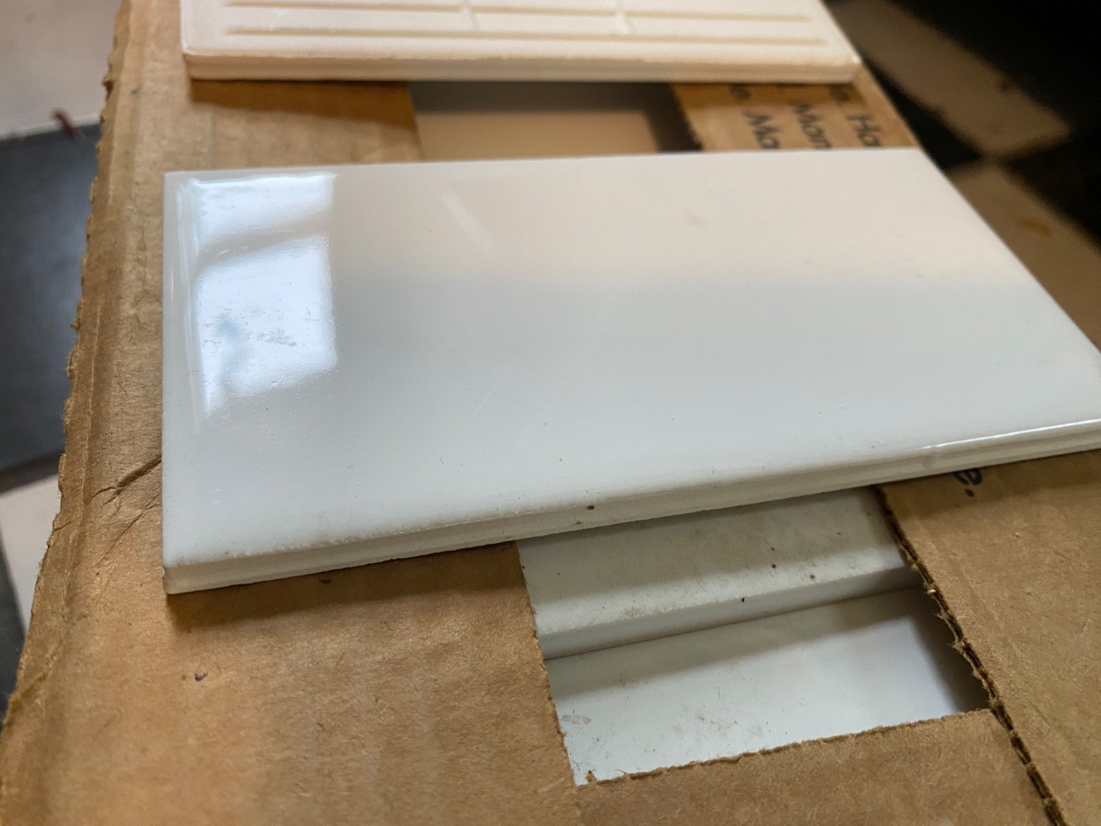 Box/44 Ice White Gloss Field Subway Wall Tiles (Size 3×6 ) AMERICAN OLEAN