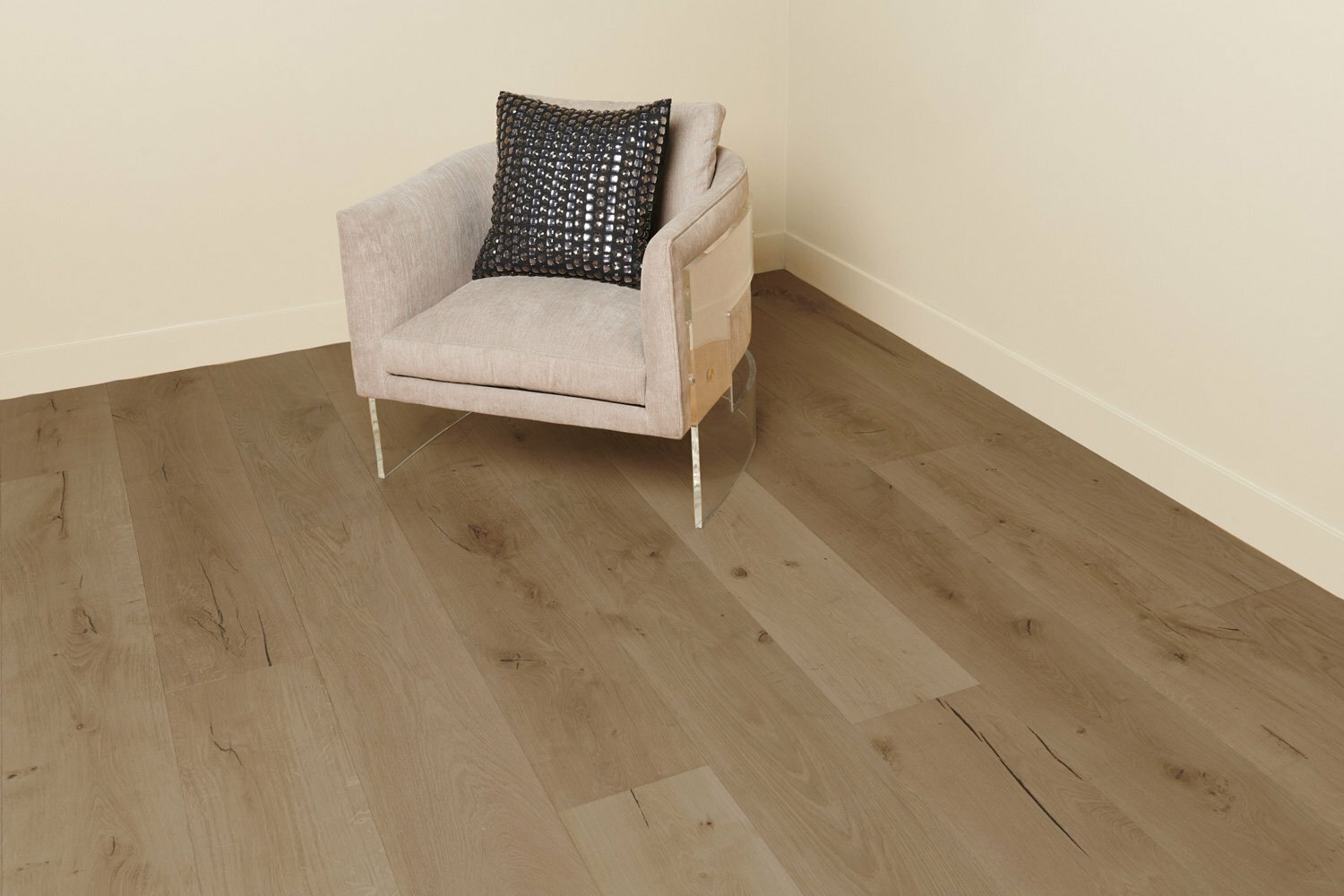 Vintage Beige – ADM Flooring – White Oak Engineered Hardwood Flooring