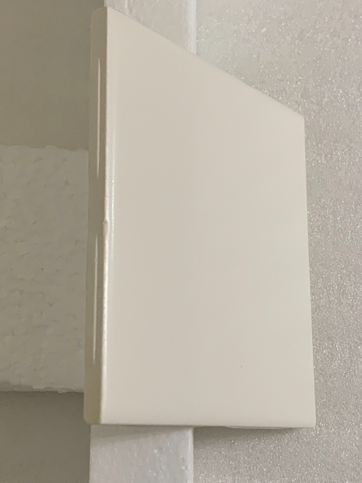 New Vintage Florida Ceramic Tile French Provincial 4 3/8″ x 4 3/8″ Matte