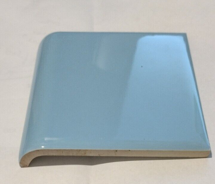 1 Mosaic 4402 USA Outside Corner Wall Tile Radius Curved Cap 4-3/8 Baby Blue Vtg