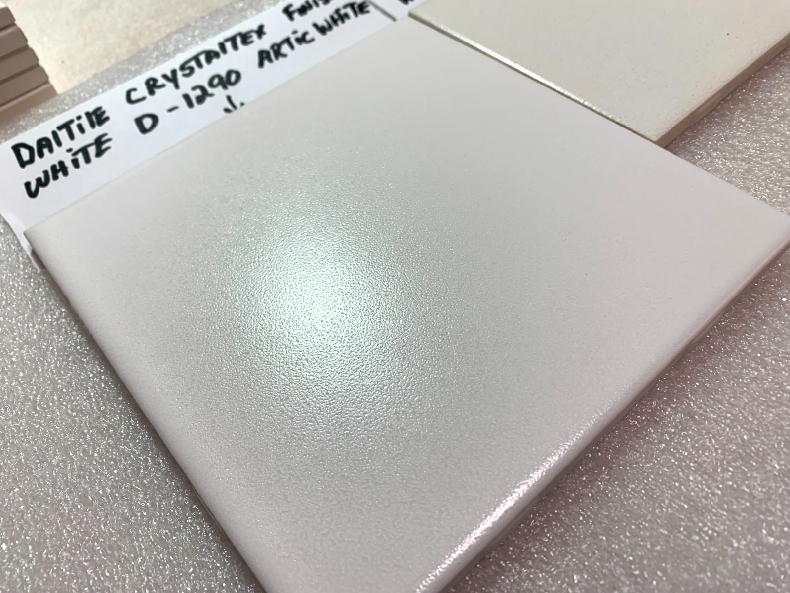 NEW VINTAGE CERAMIC DALTILE ARCTIC WHITE 1290 CRYSTALTEX 6″ X 6″