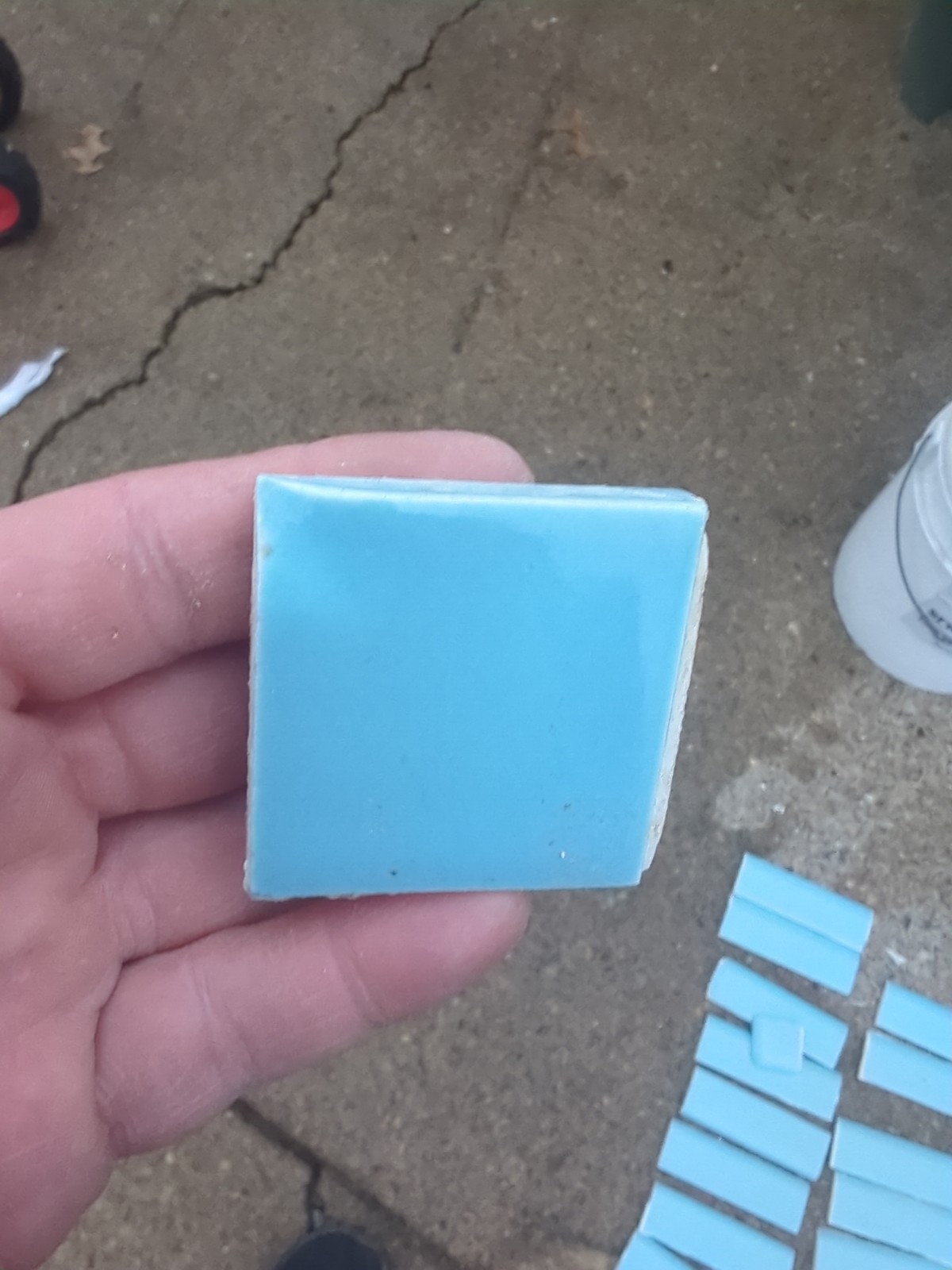 1 Pc. Blue 2″ X 2″ Glossy Ceramic Radius Bullnose Inside Corner Tiles