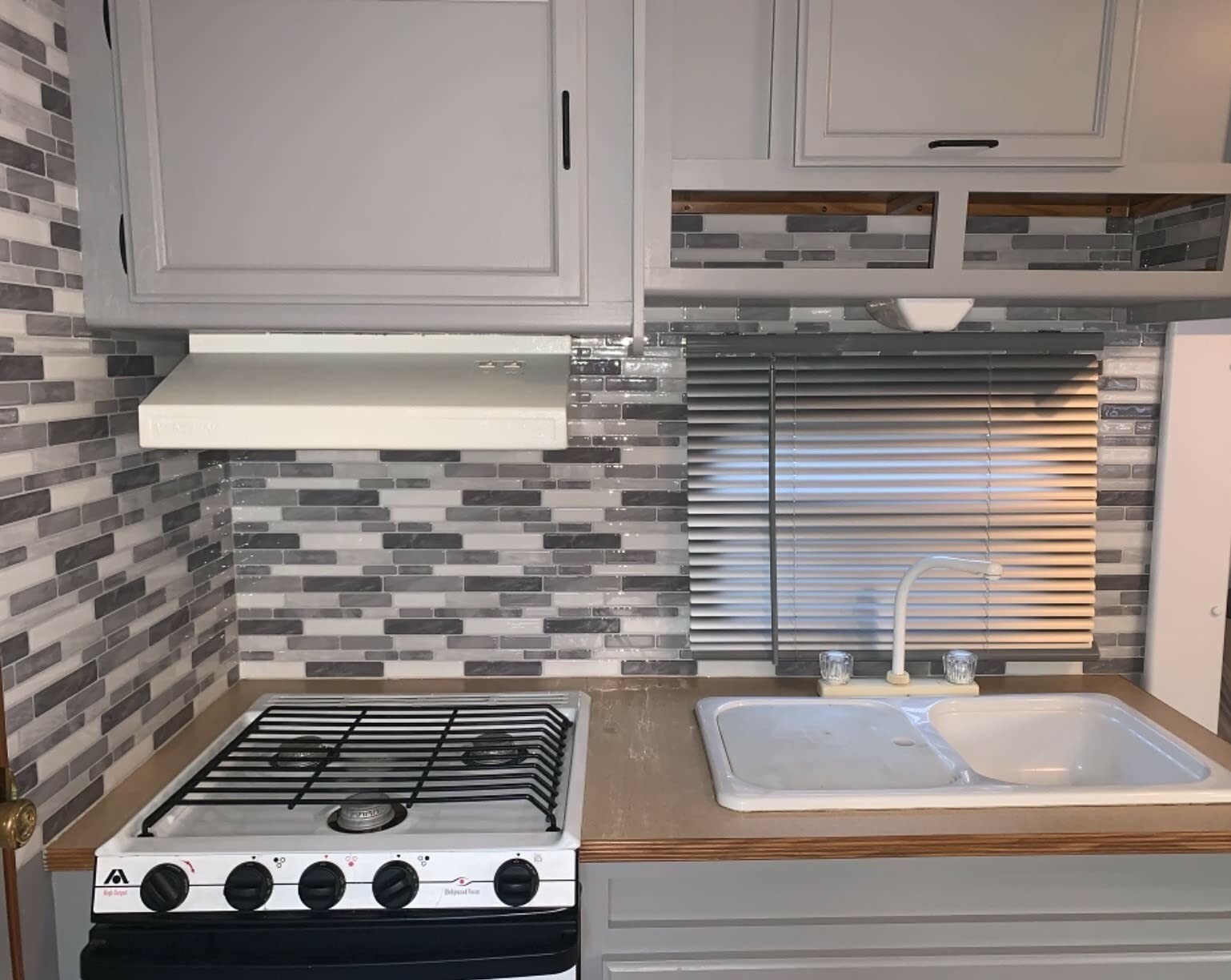 10 Pck 12×12 Peel and Stick Backsplash Kitchen Bathroom Mosaic Tiles Wall Decor