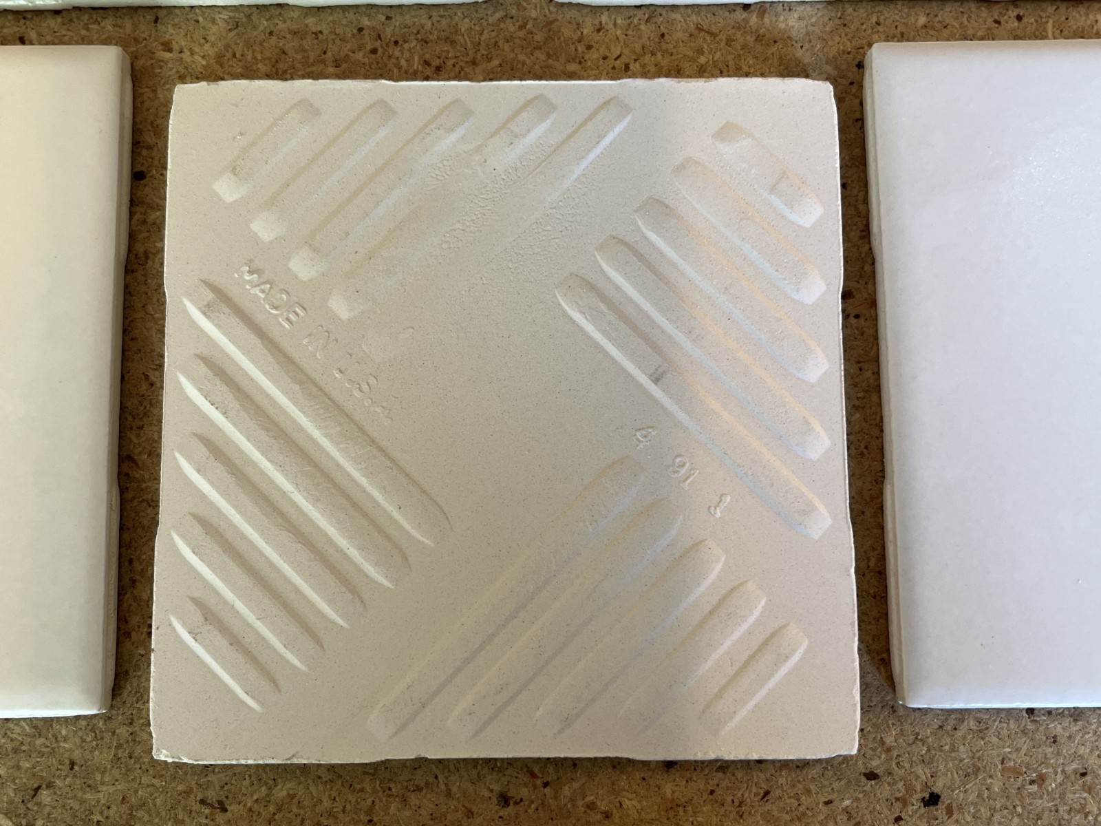 5 Pc White 4-1/4″ x 4-1/4″ Ceramic Tile Matte White United States Tile Co U273