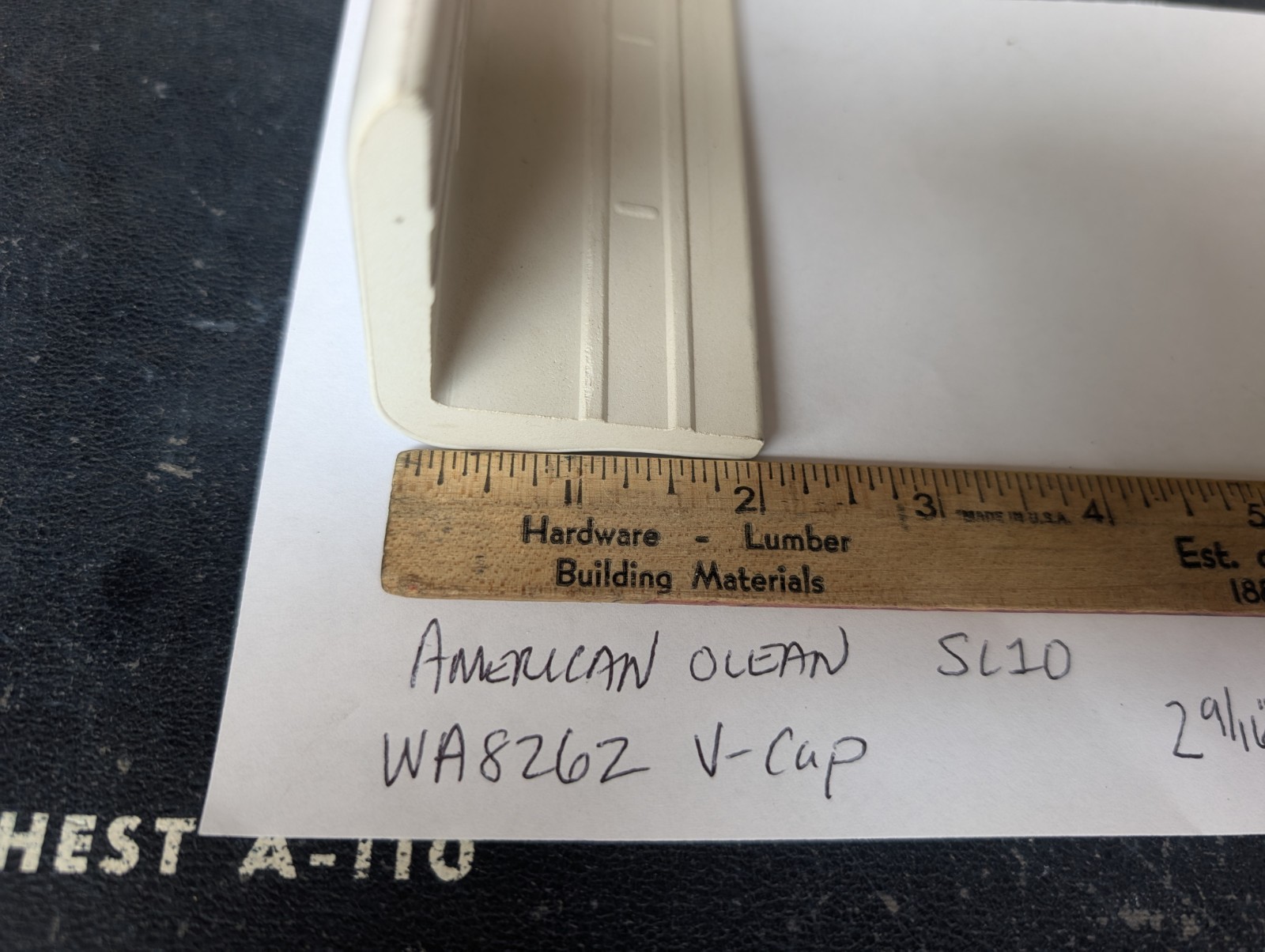 1 pc American Olean Vintage White Counter Trim V cap SL10 WA8262 Tile Bullnose
