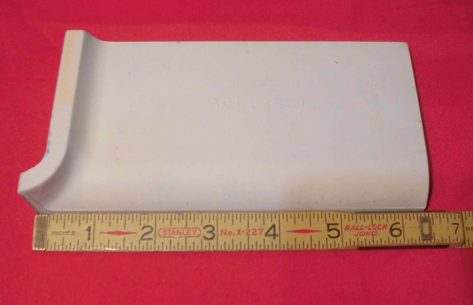 1 pc. Windsor Blue stack-on-top base/cove Ceramic Tile; Robertson; 3″ X 6-1/2″ R