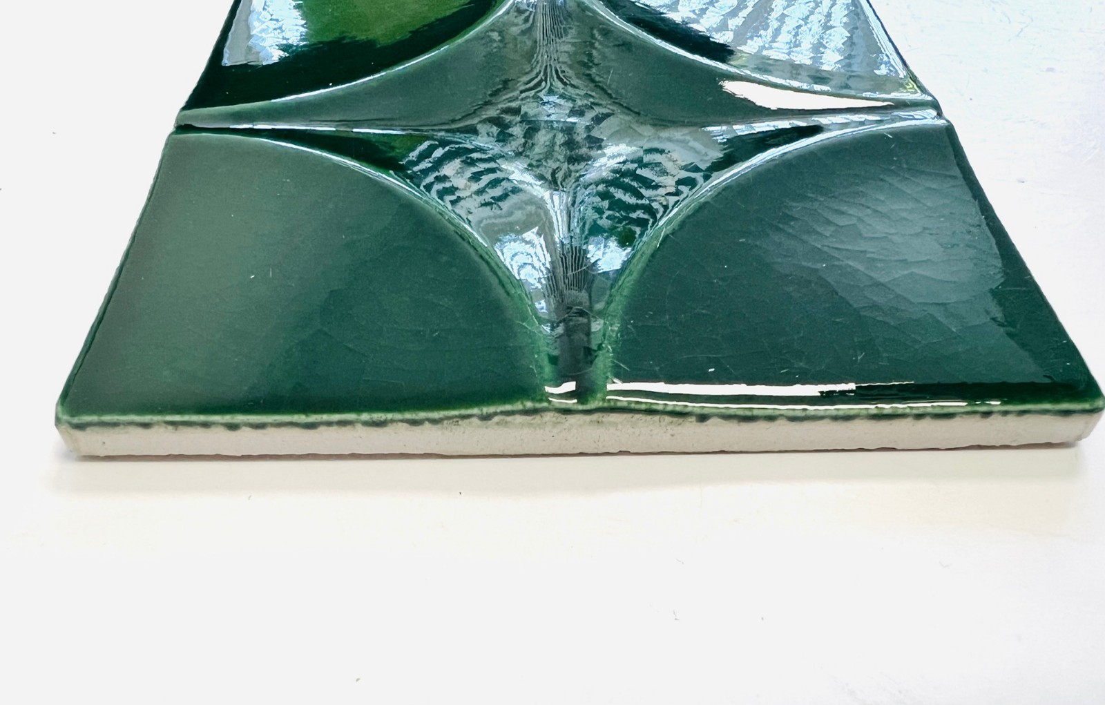 4×4 Wedgwood Virginia Crackle Olive Green Star Shaped Ceramic Wall Tile (1 SF)