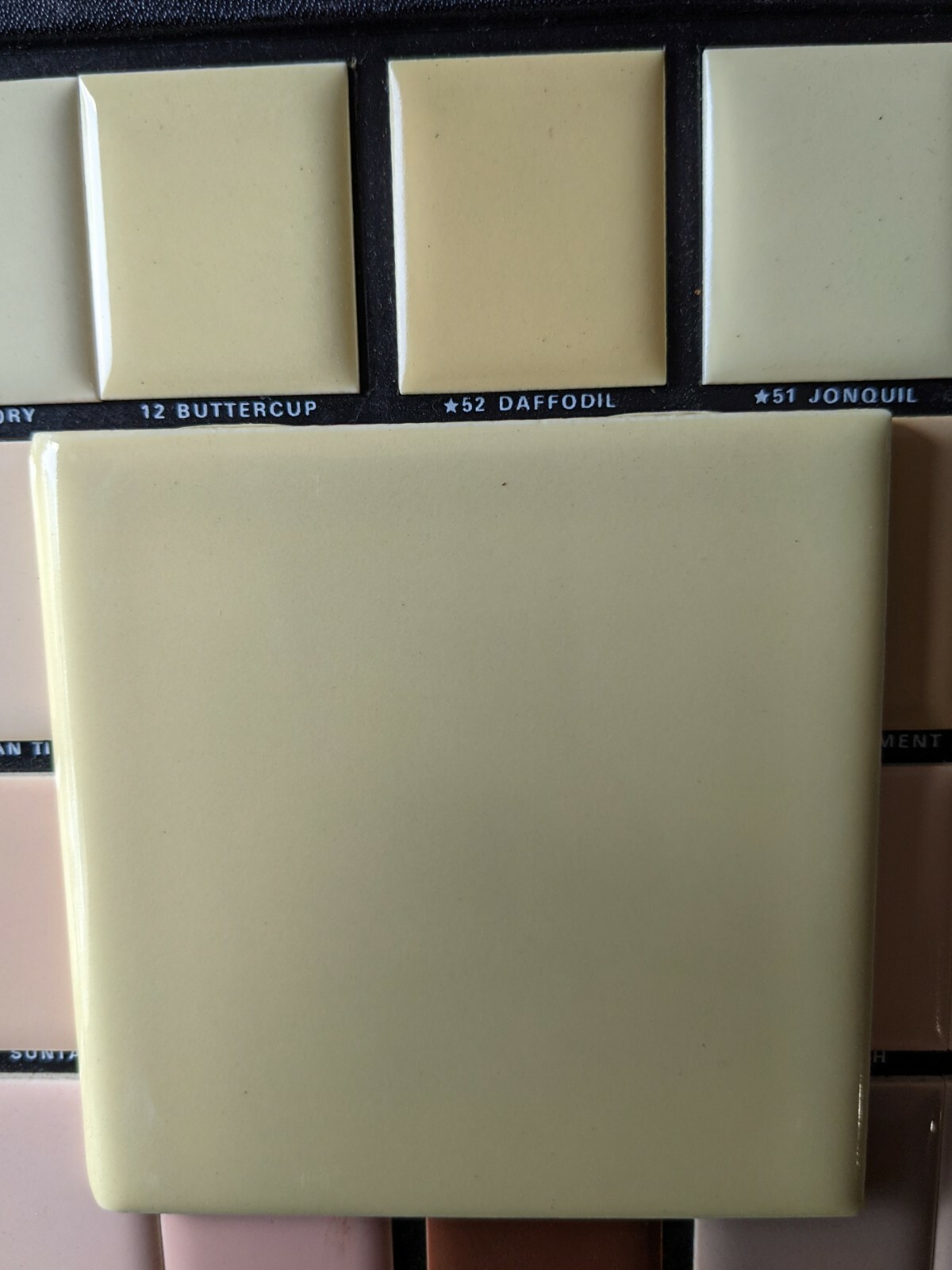 2 pcs of American Olean Tile Bullnose 4 1/4″ Bright Buttercup Yellow S4449