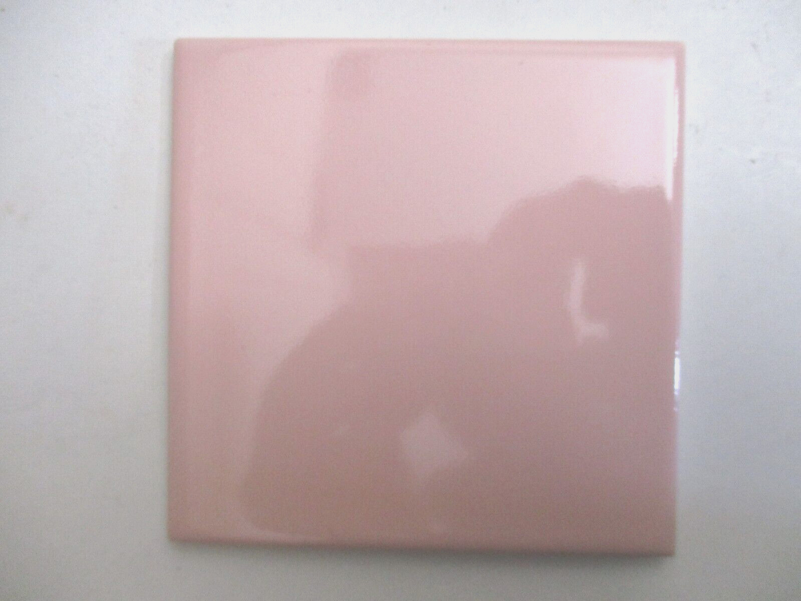 1 Wall Tile Atco USA 4-3/8″ Semi Gloss Pastel Rose Pink Ceramic 1950s Retro Vtg