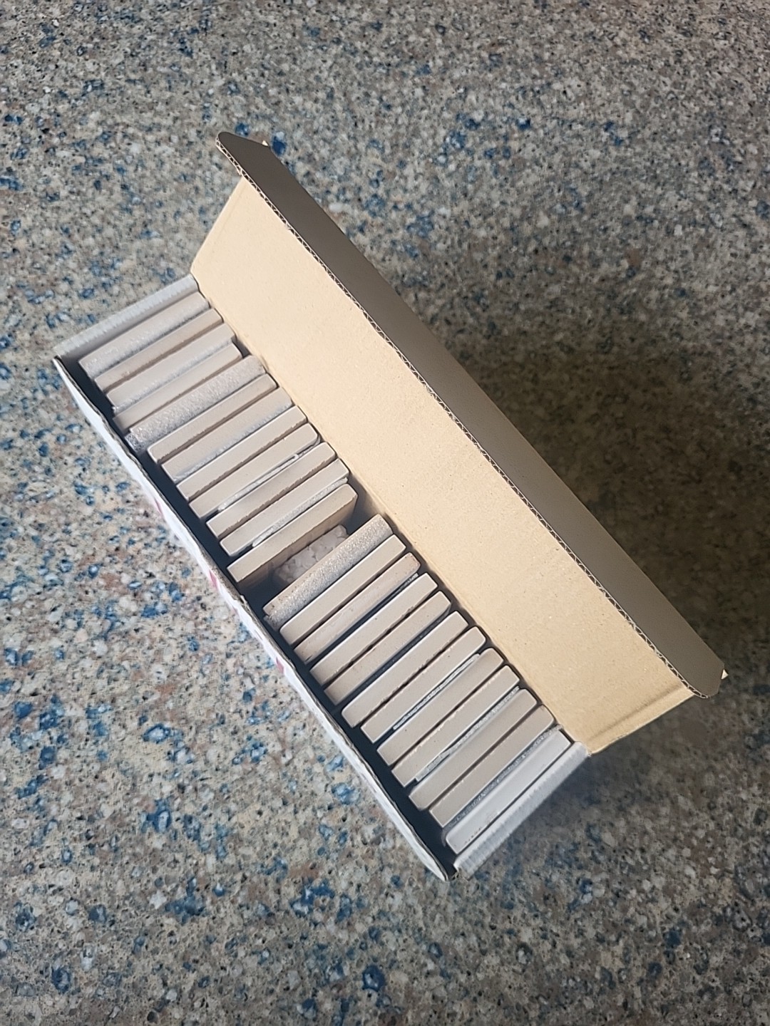 Box Of 24 Daltile Tile 2″×2″ Inserts FA31 Wrought Iron Beige 22DOTS1P Shade 5550