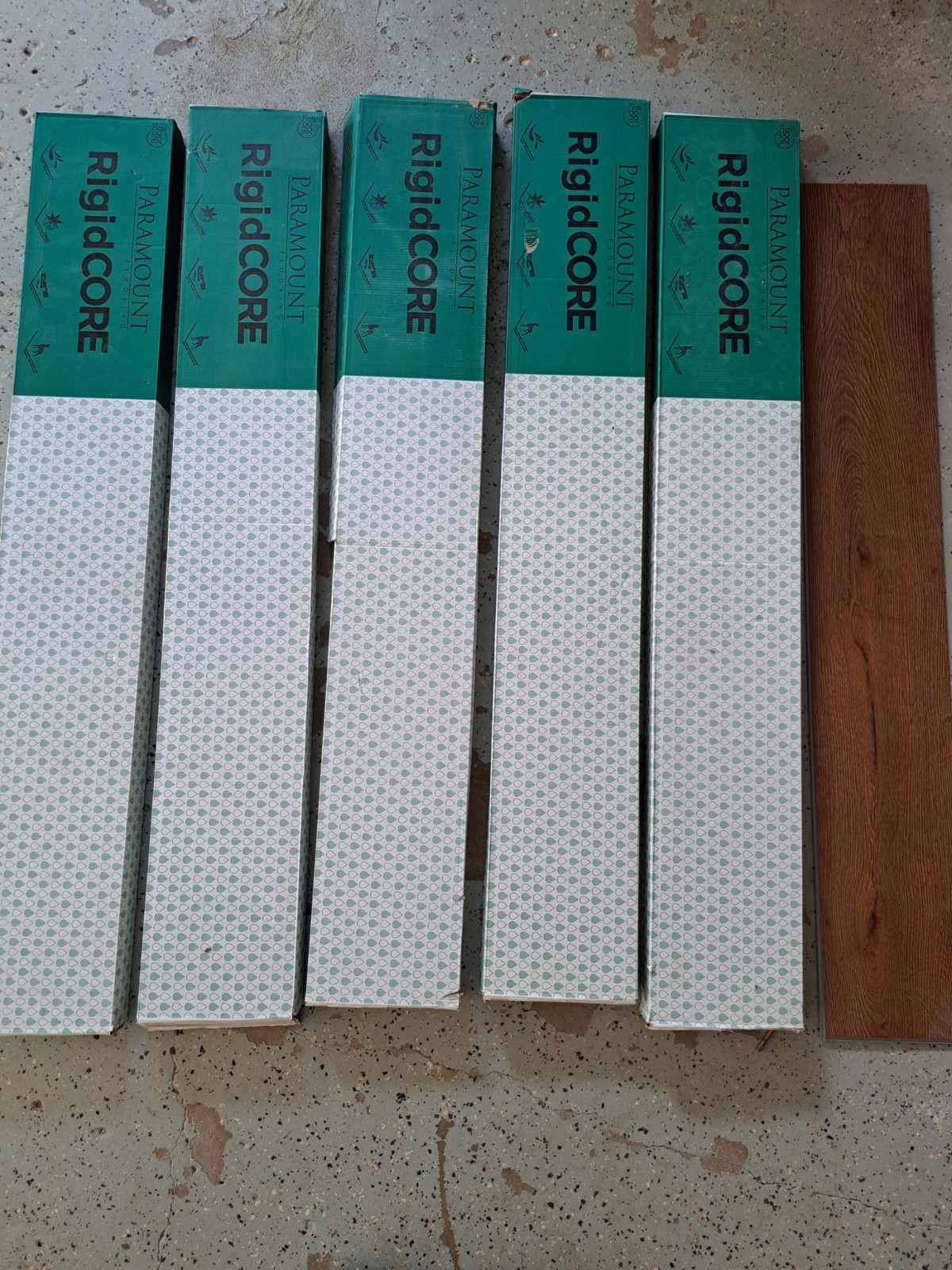 Luxury Vinyl Plank Flooring 125 sq ft Waterproof LVP SPC 7×48 20mil ClickLot