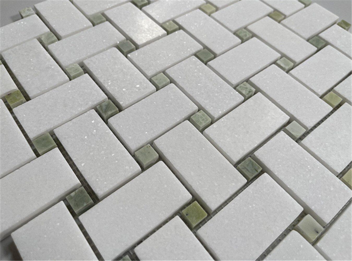 T652XH Thassos White Marble 1×2 Basketweave Mosaic Tile Green Dots Honed