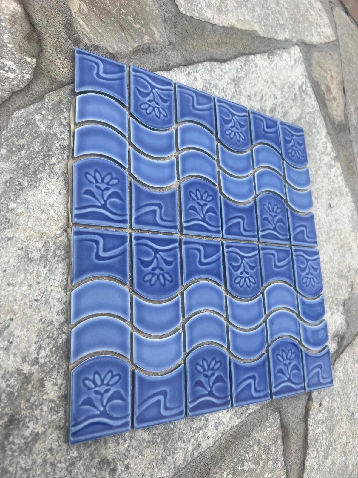 12×12 POOL TILE / US POOL TILE NS 220 electric blue new open box