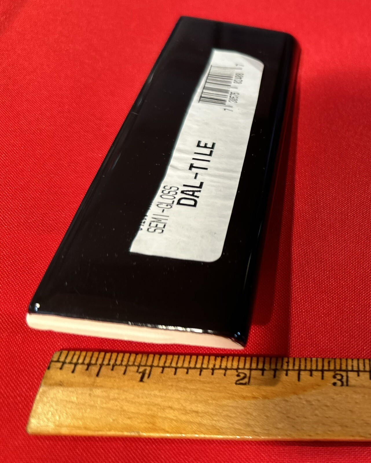 12 pcs. Daltile Gloss Black #K-111… 2″ X 6″ Bullnose Ceramic Tiles, Mint