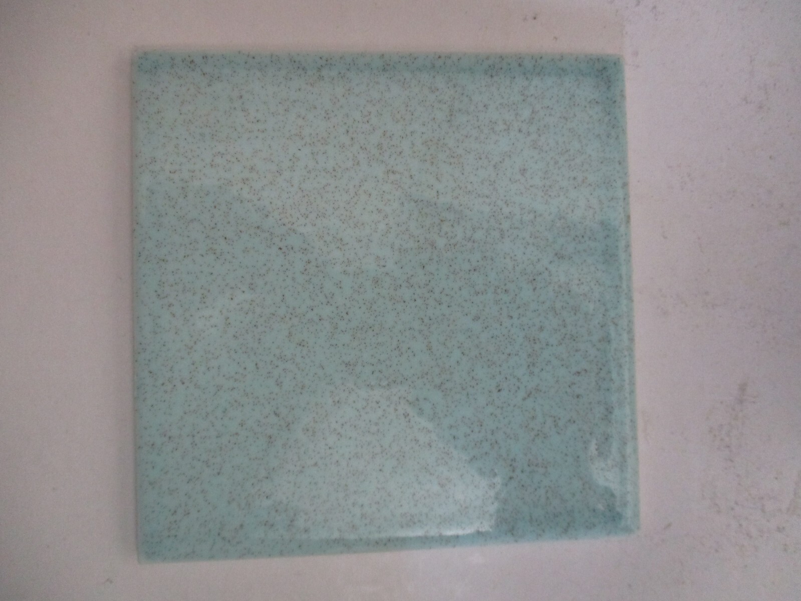1 Wall Tile Atco USA 4-3/8″ Sq. Speckled Brown on Turquoise Ceramic 1950 Vintage