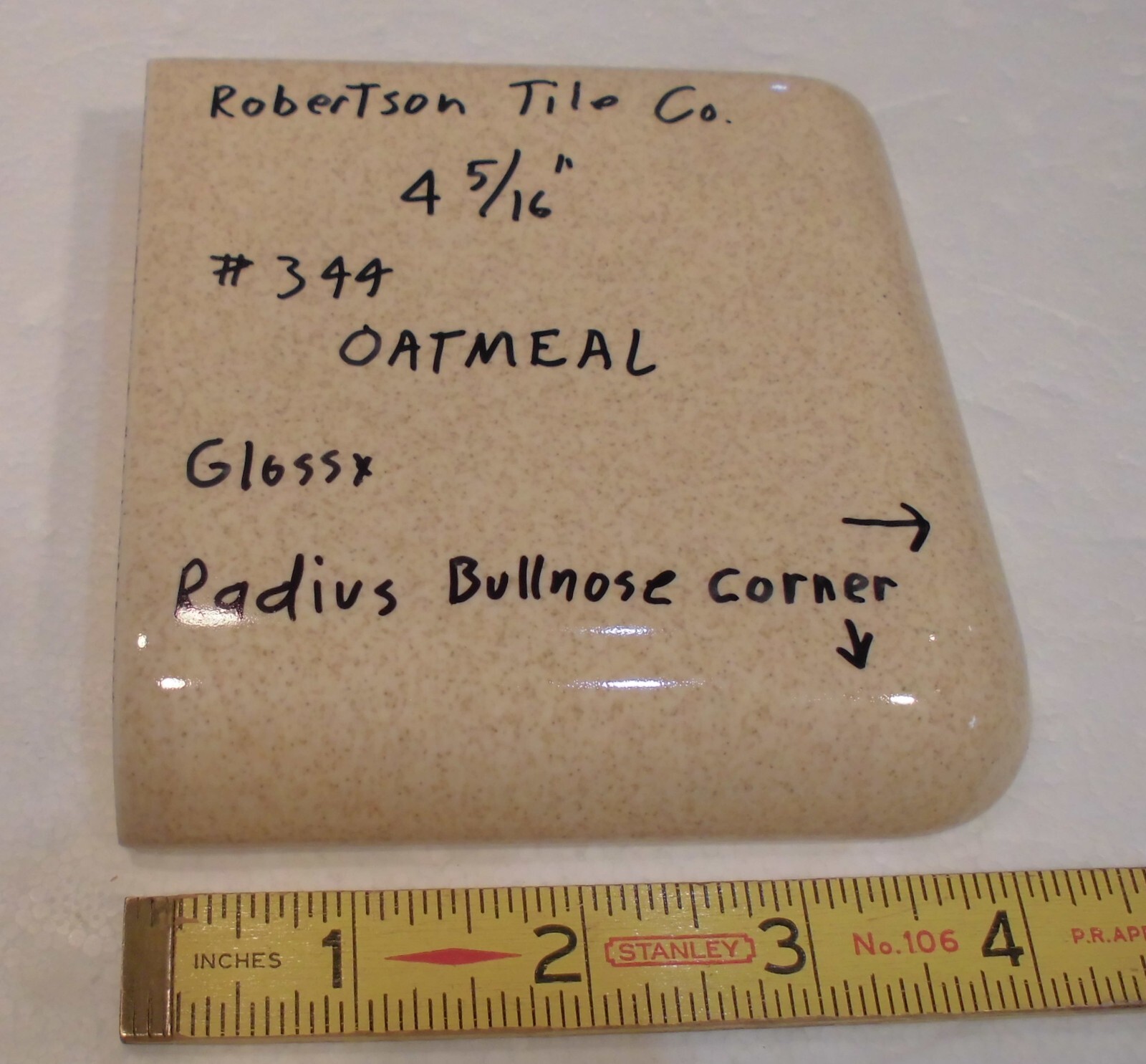 1 pc. Corner Bullnose: Oatmeal-Buckwheat Ceramic Tile Robertson 4-5/16″ Mudd Cap