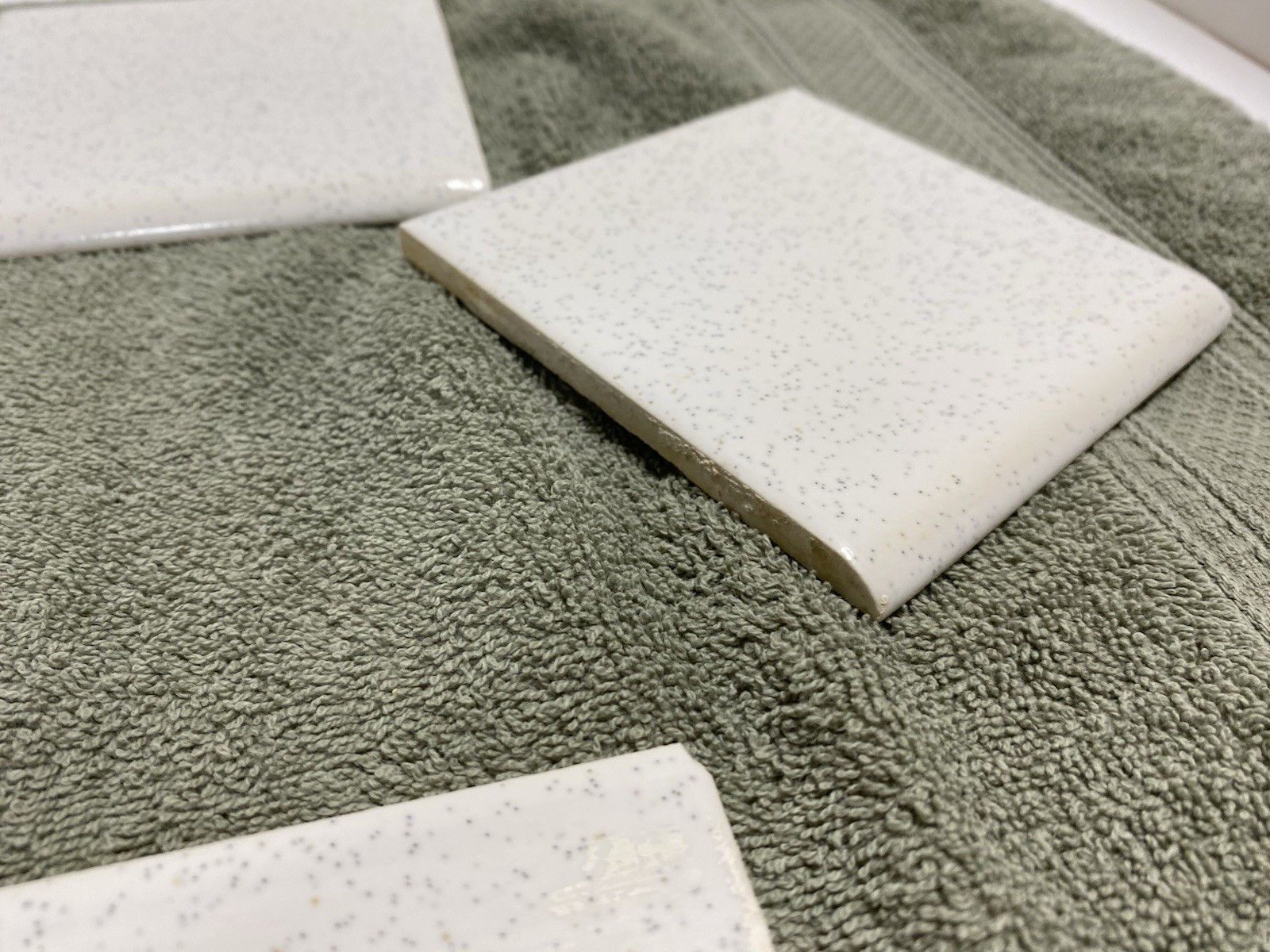 8 – Vintage (1950-60s) White Speckled Ceramic Tile – Bullnose (4.25×4.25)