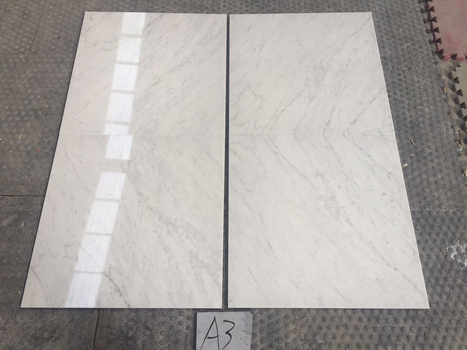 C46P 24×24 Carrara White Tile Polished Bianco Venato Carrera Marble Floor