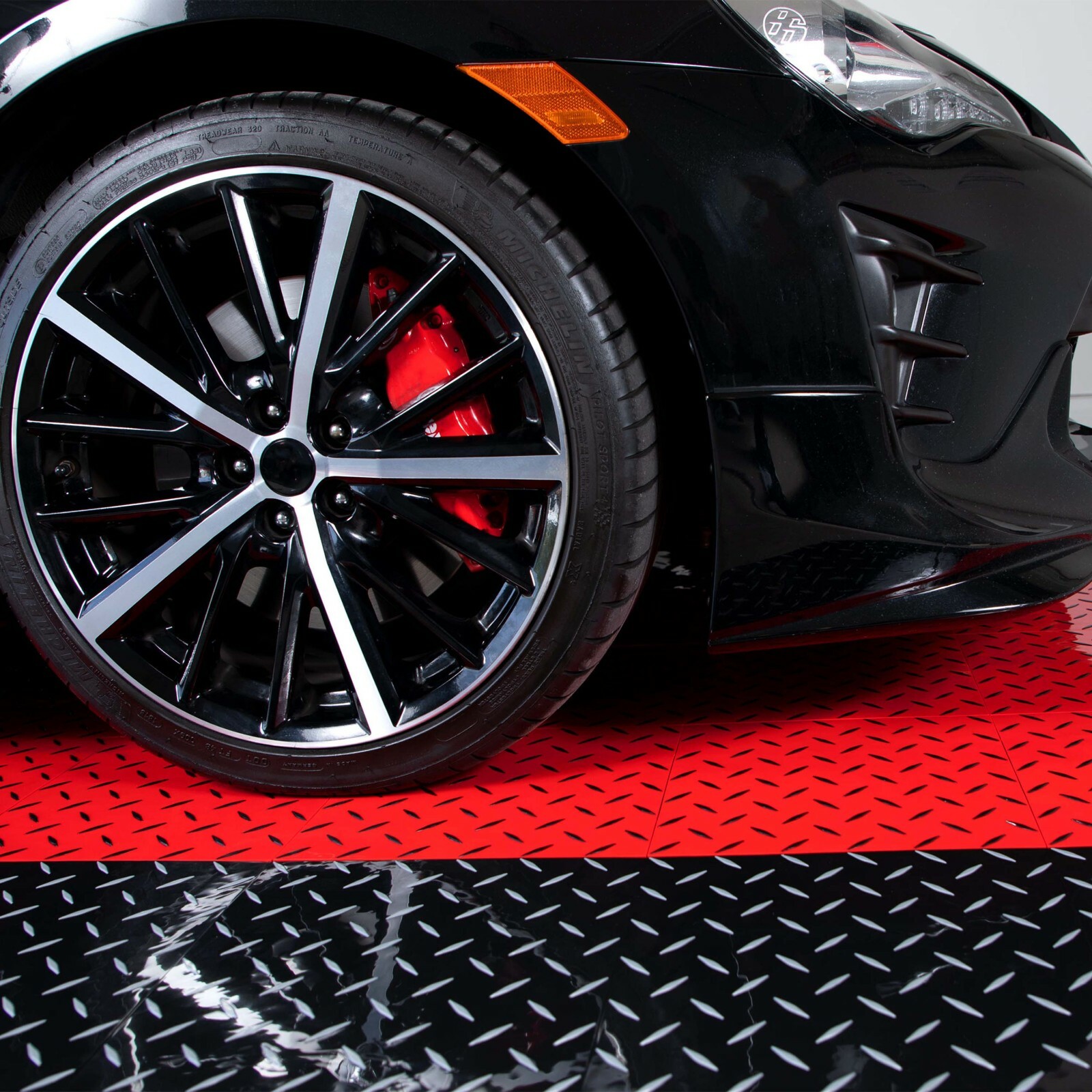 FlooringInc Nitro Pro Interlocking Garage Floor Tiles 12″x12″,40 Pack,40 sqft
