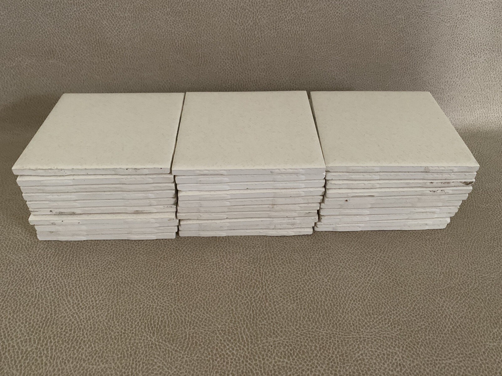 Lot of 30 Vintage Ceramic Cambridge Tiles 4 1/4″ Beige Speckle Glossy
