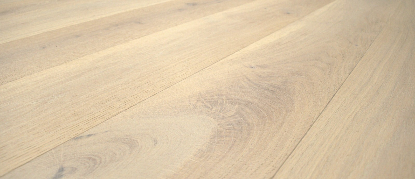 7 1/2″ x 5/8″ European French Oak Engineered Flooring Empress – Sample