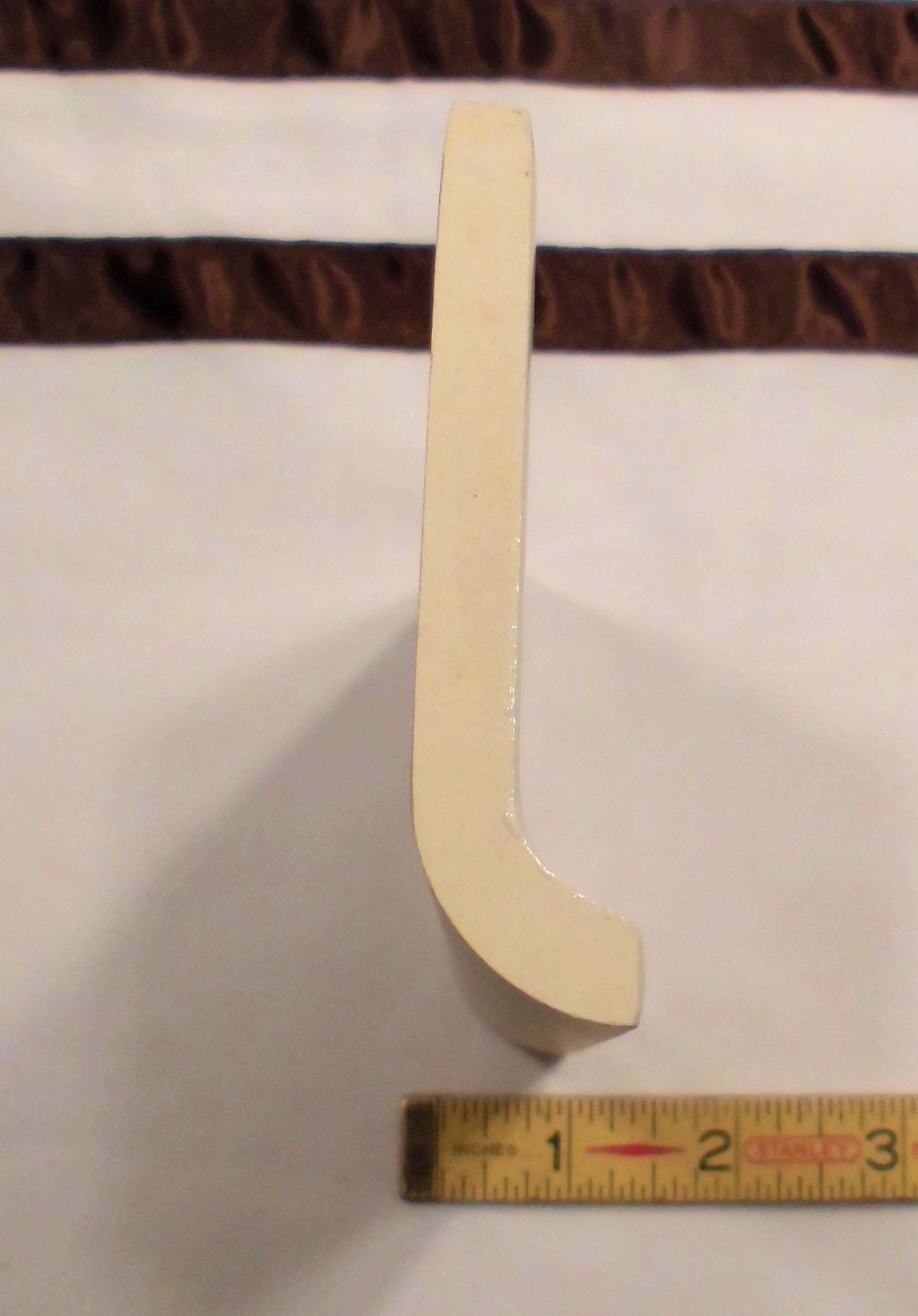 1 pc. *Vintage White* stack-on base/cove Ceramic Tile by Robertson Co. 3″ X 6″