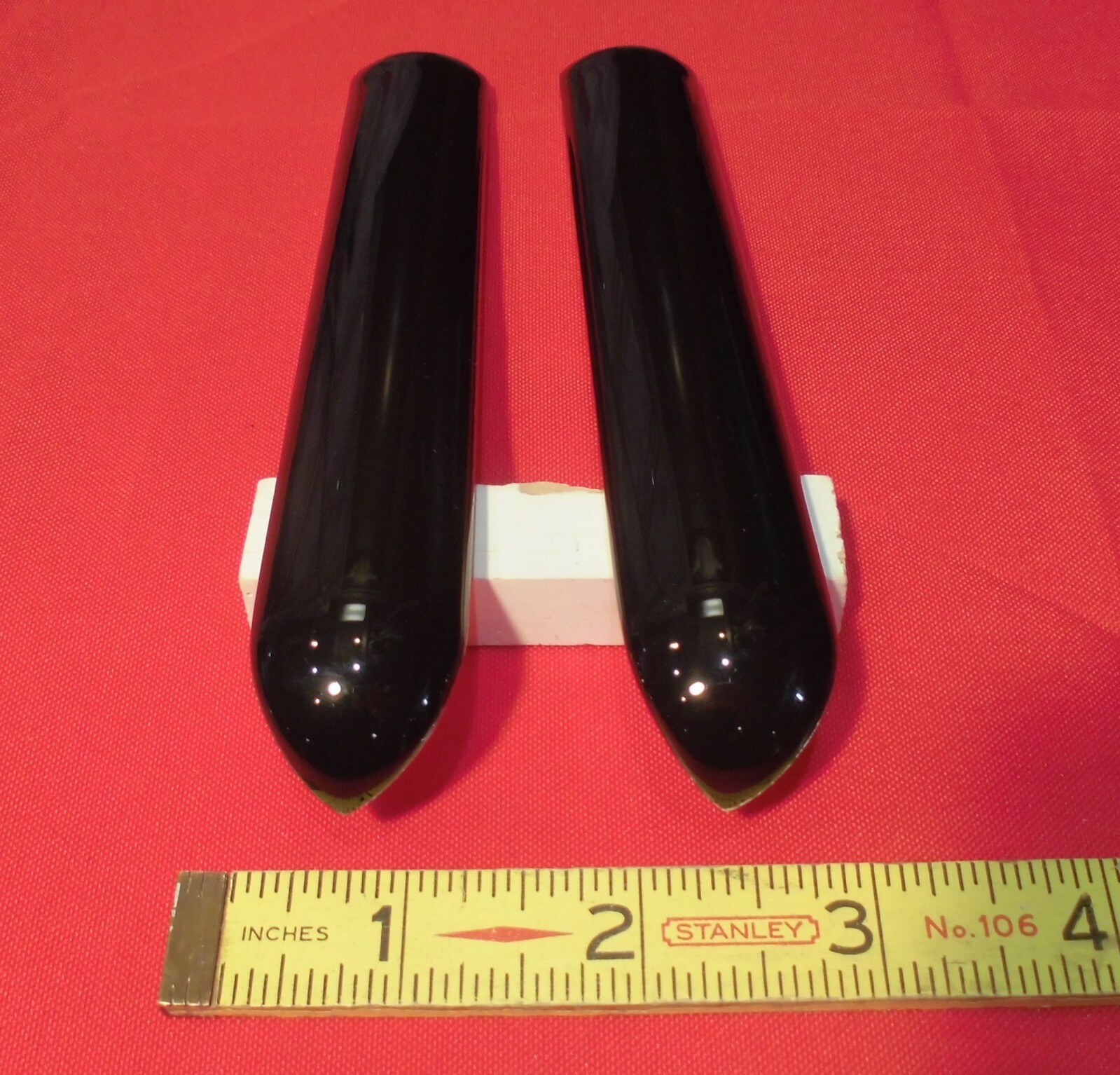 2 pcs. *Gloss Black* Ceramic Quarter Round Tiles 1″ X 6″ Finished Corner Beak