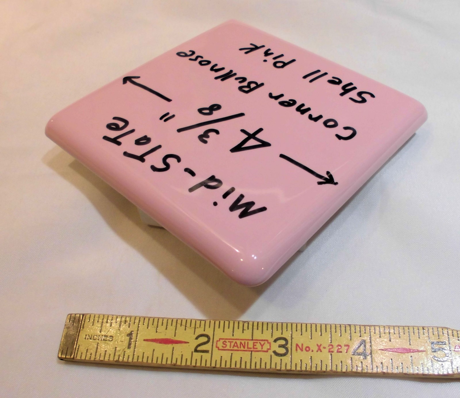 1 pc. Ceramic Glossy Corner Bullnose *Shell Pink* Tiles 4-3/8″ by Mid-State