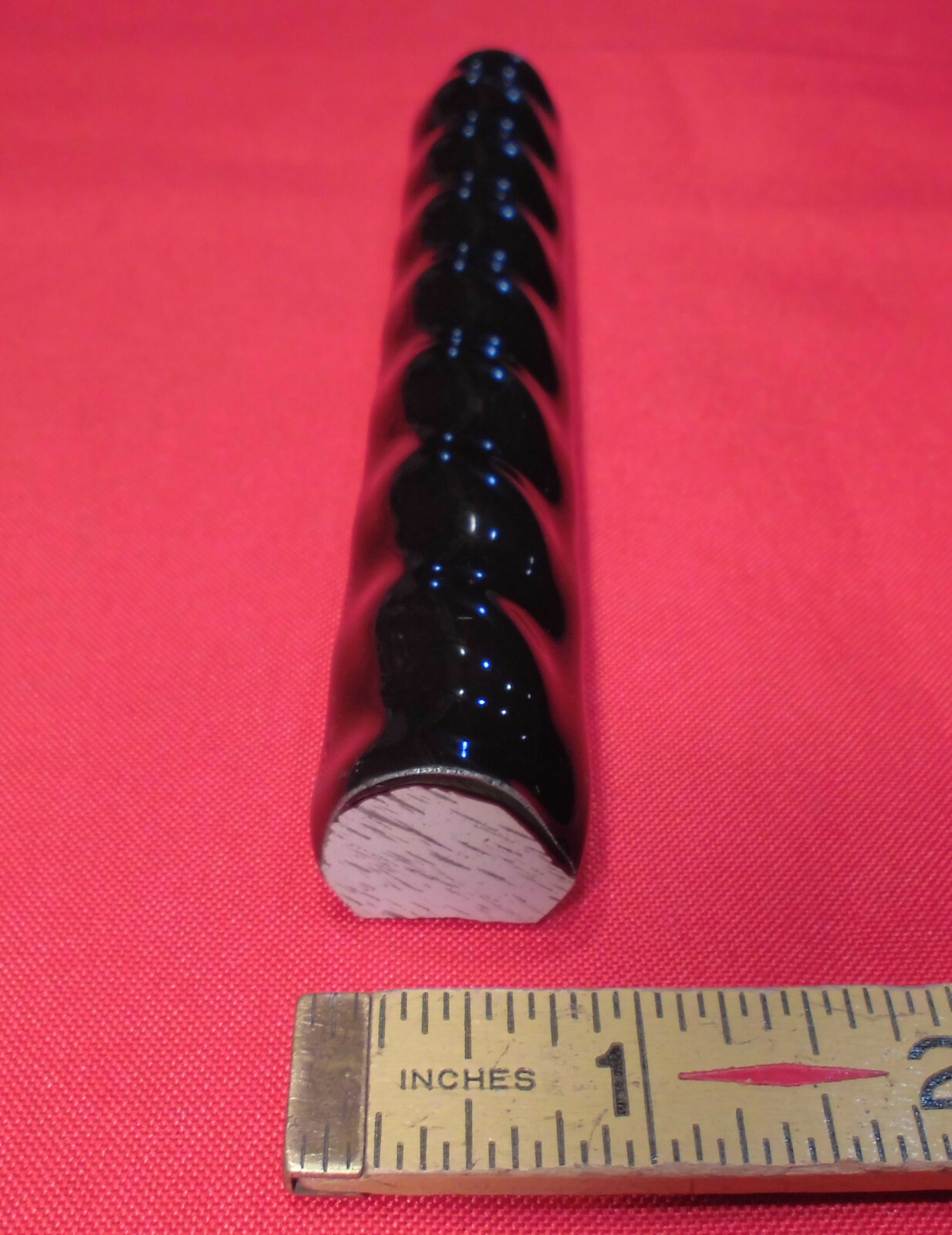 1 pc. Gloss Black Ceramic Sizzle Liner Rope Tiles 3/4″ X 6″ by American Olean