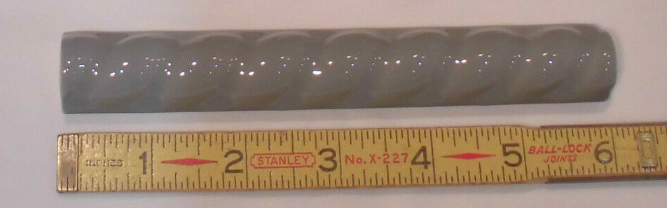 1 pc. Glossy Dark Gray Ceramic Sizzle Liner Rope Tiles 3/4″ X 6″ American Olean