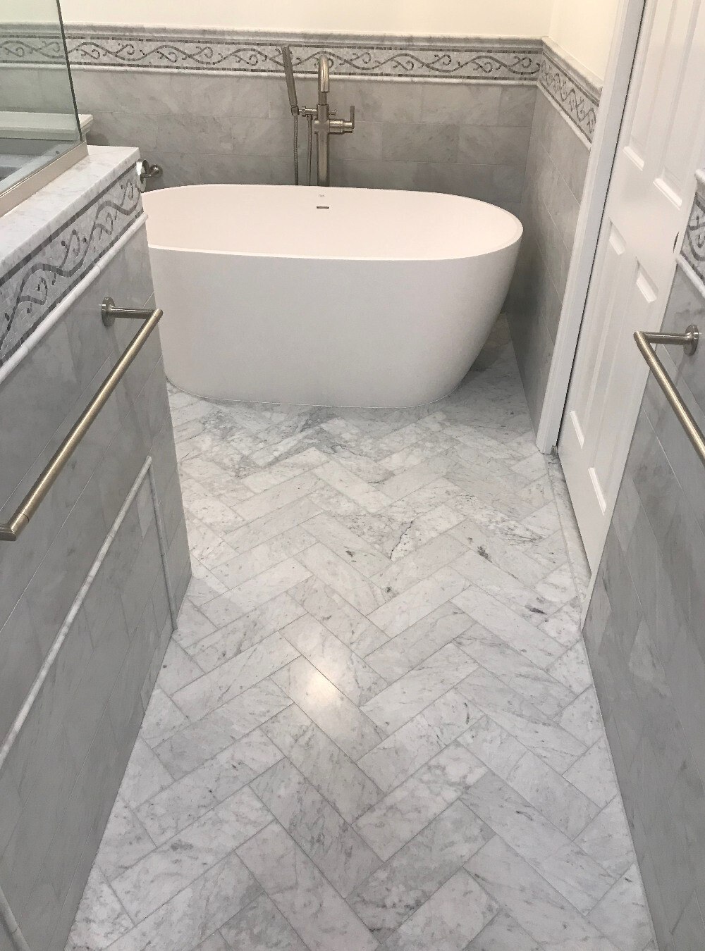 C53H 4×12 Carrara White Marble Honed Wall and Floor Tile Venato Bianco