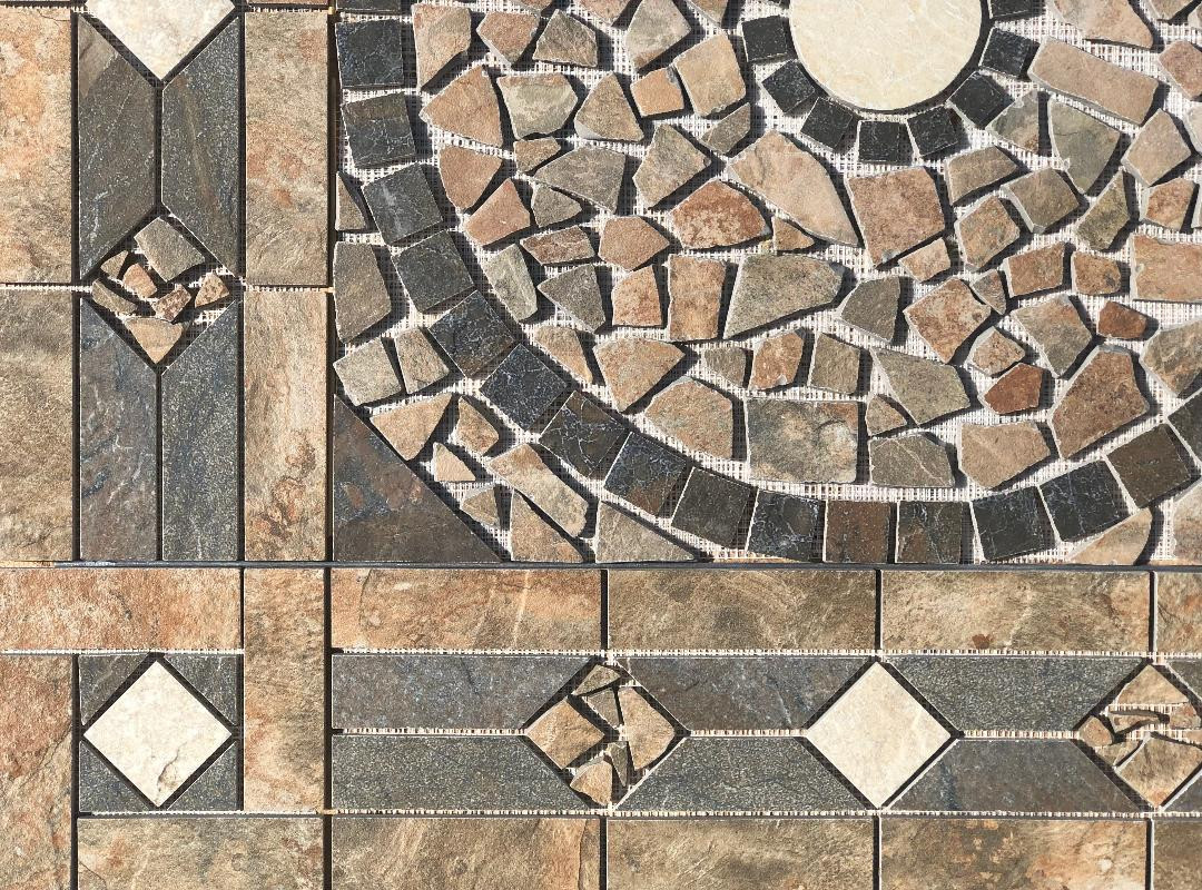 36″ x 36″ Tile Medallion Mosaic – Happy Floors Phoenix tile series – Ayers Rock