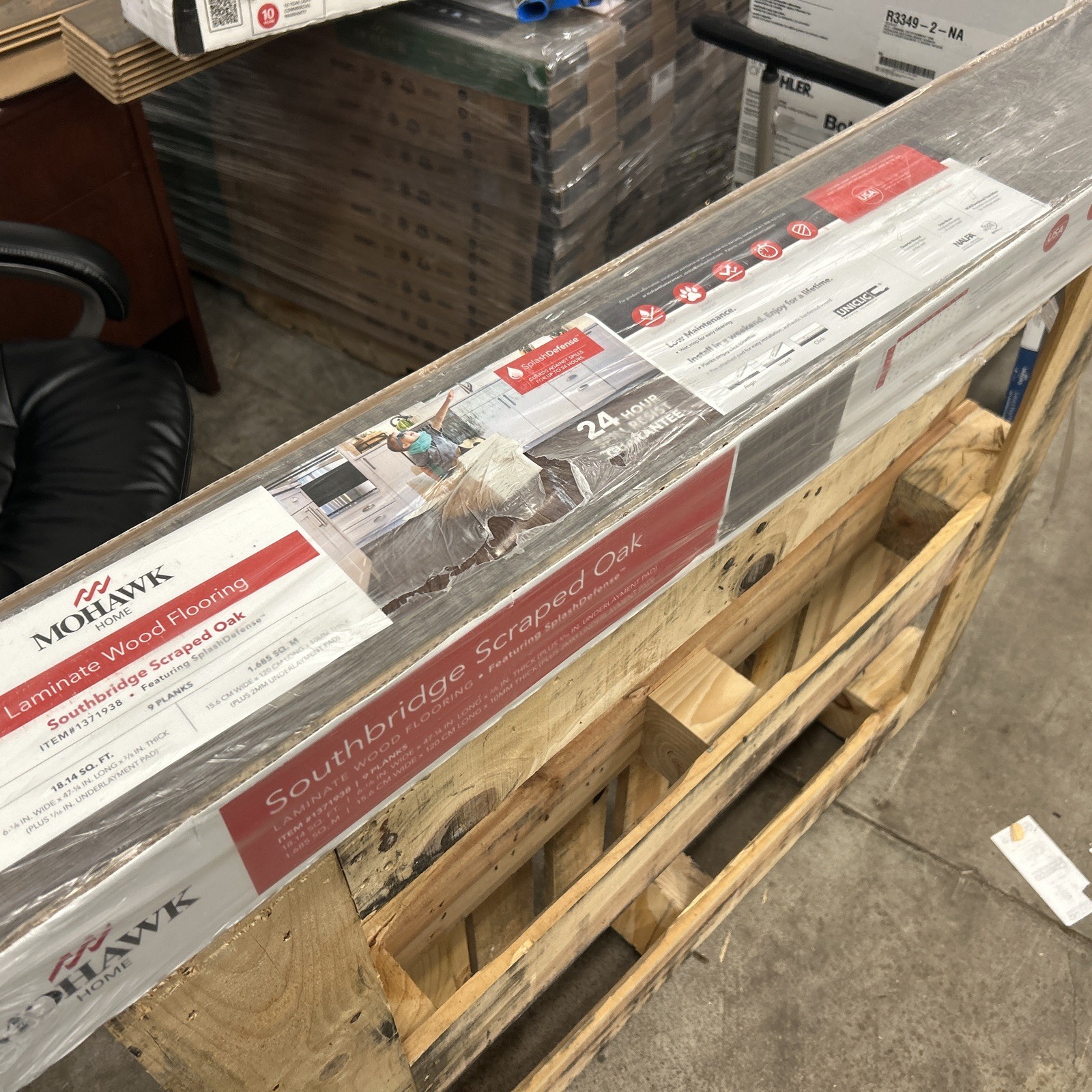Mohawk Home Southbridge Scraped Oak Flooring 12mm Thick 18.14 Ft² Discontinued