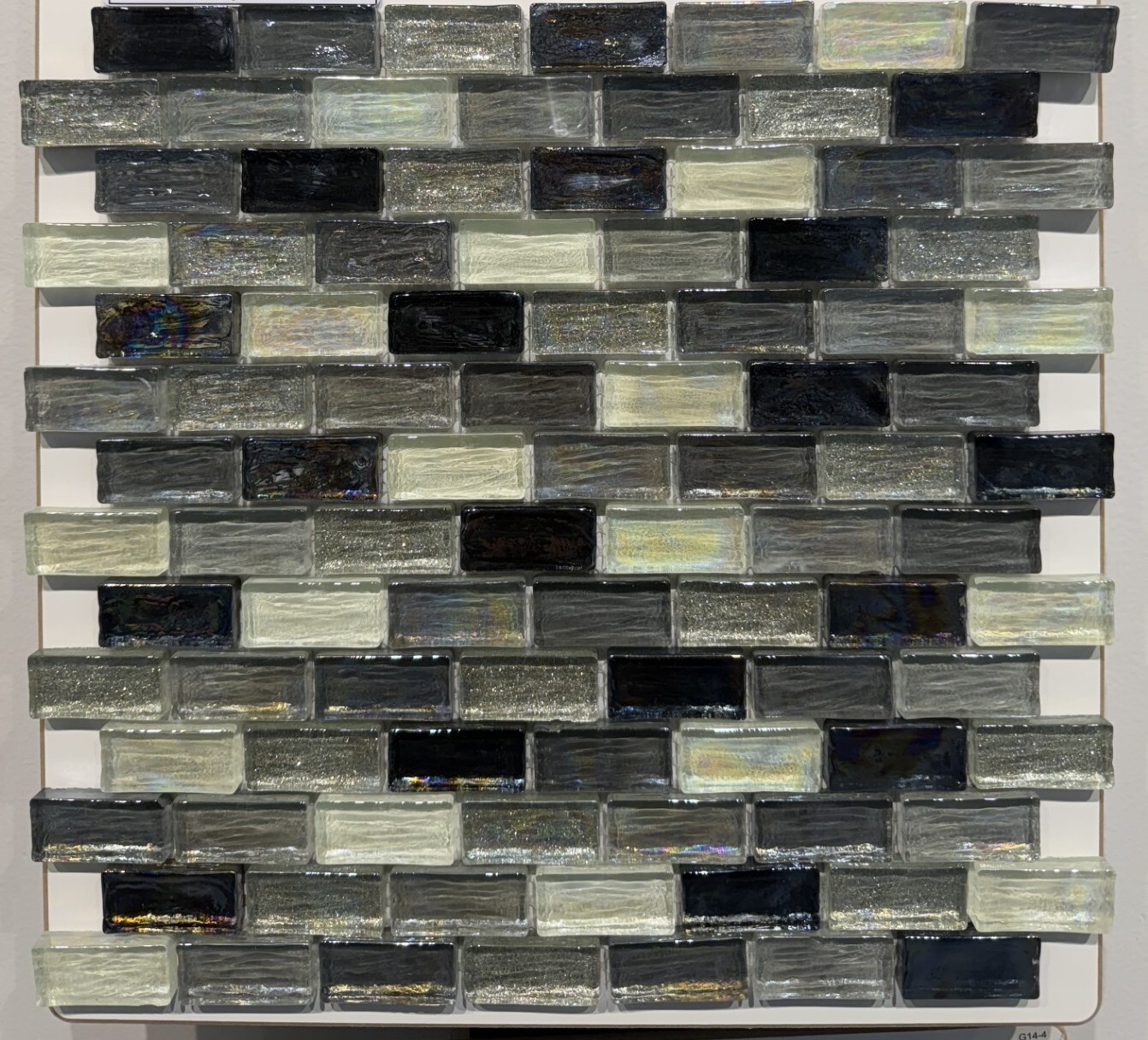 LM-1341 1X2 White Smoking Mosaic – 11 sheets
