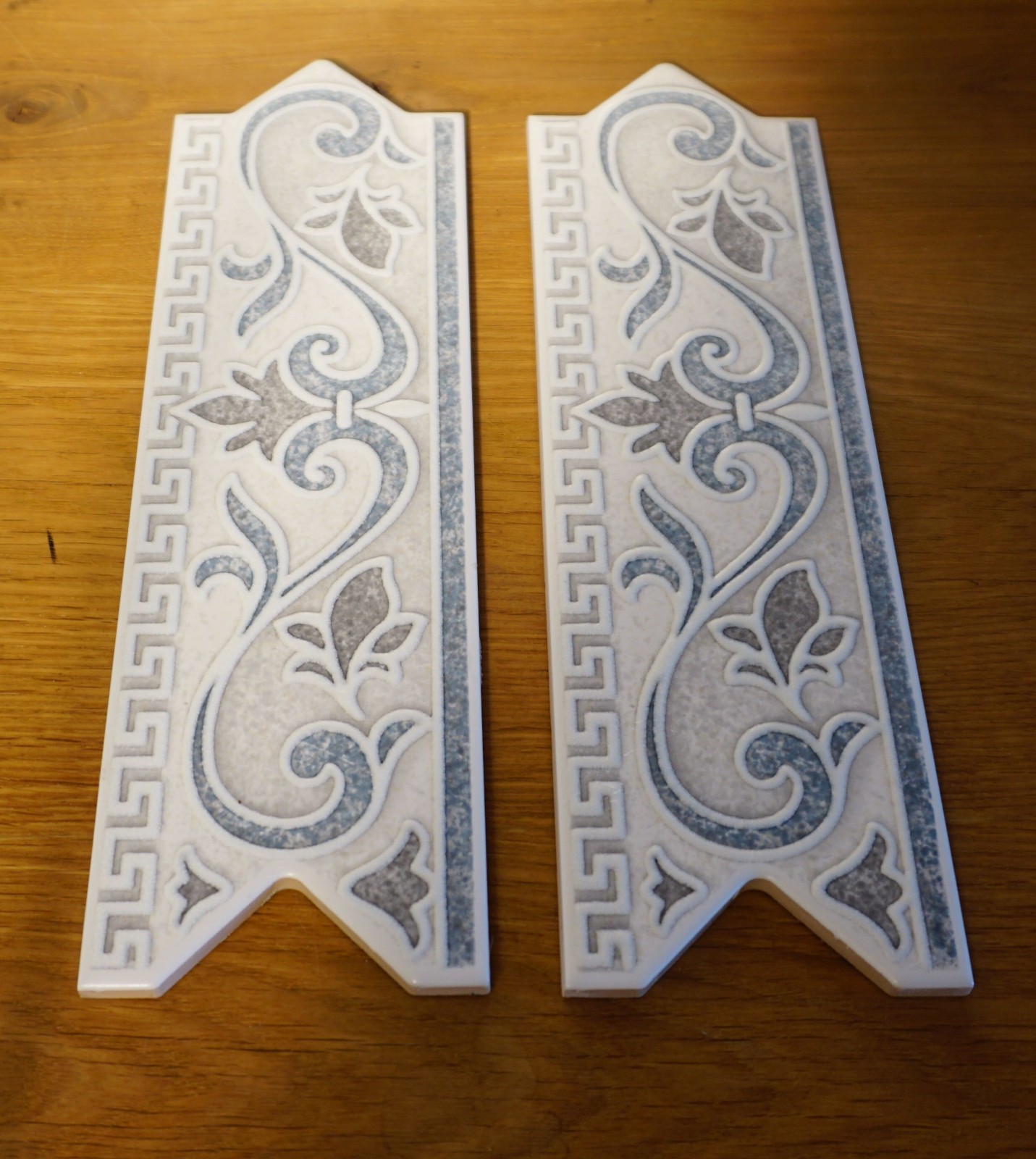 2 Glazed Ceramic Wall Tiles – 250 x 80 x 5 mm Floral Listello Bathroom Border