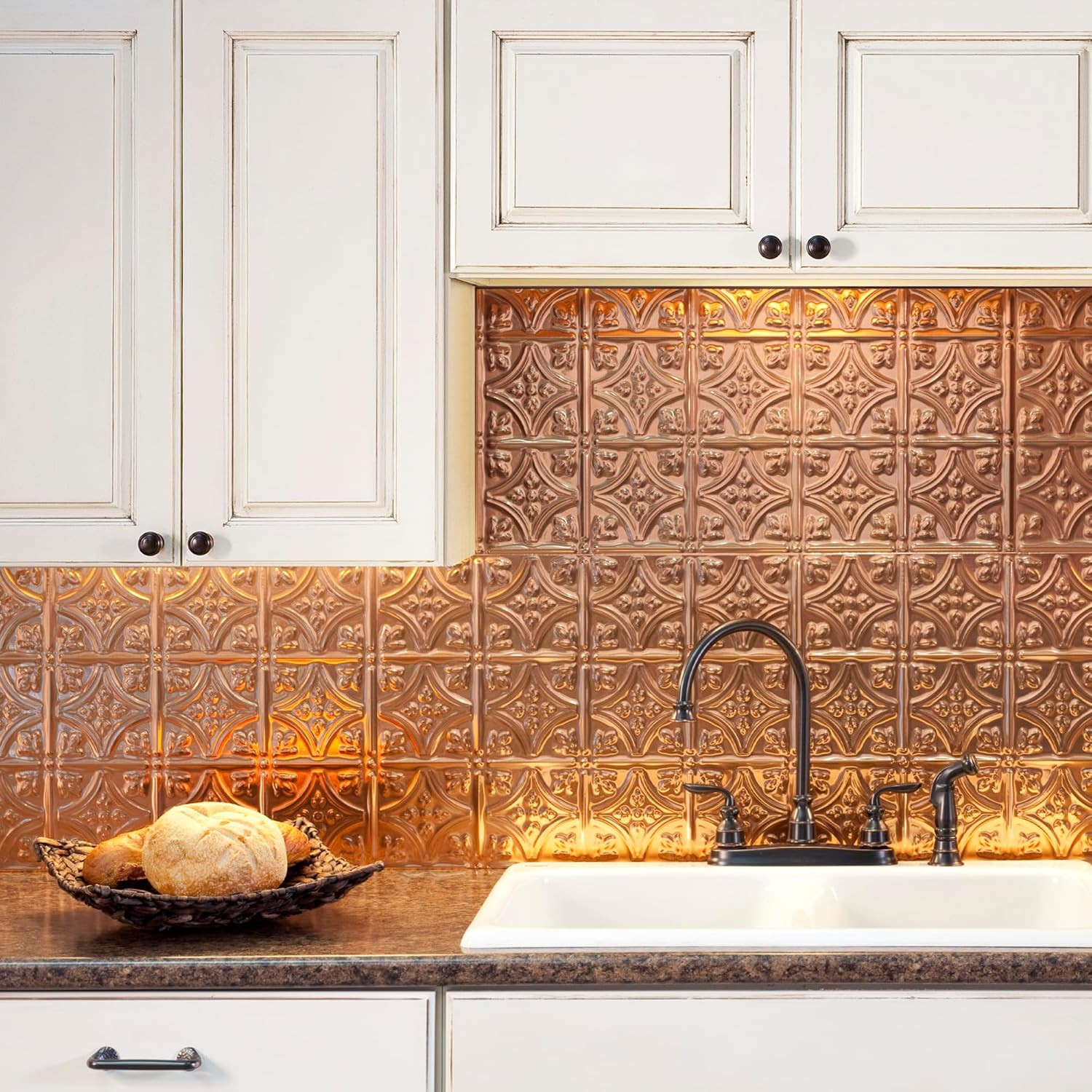 FASÄDE Traditional Style/Pattern 1 Decorative Vinyl 18In X 24In Backsplash Panel